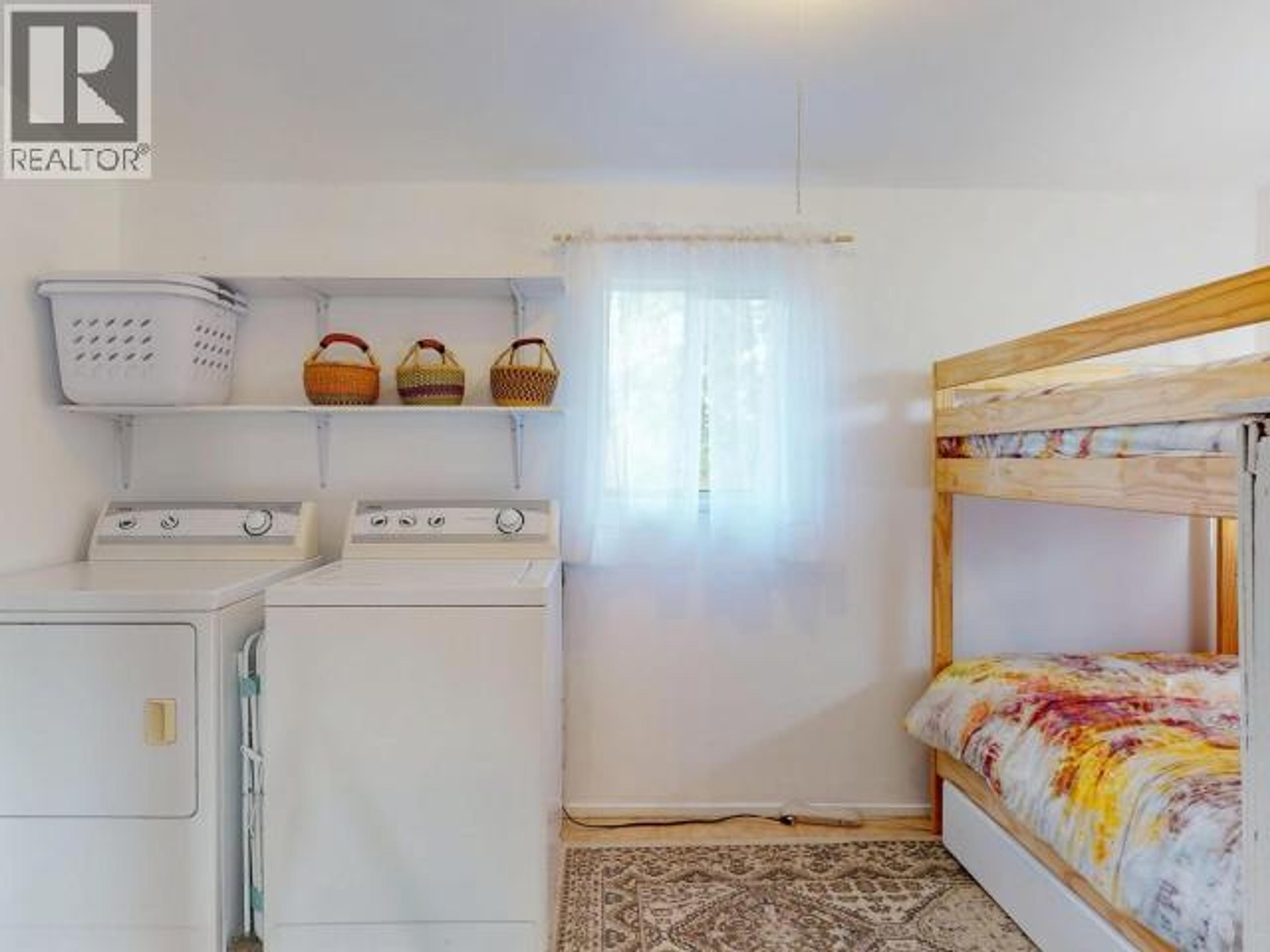 5875 FRASER STREET - 24