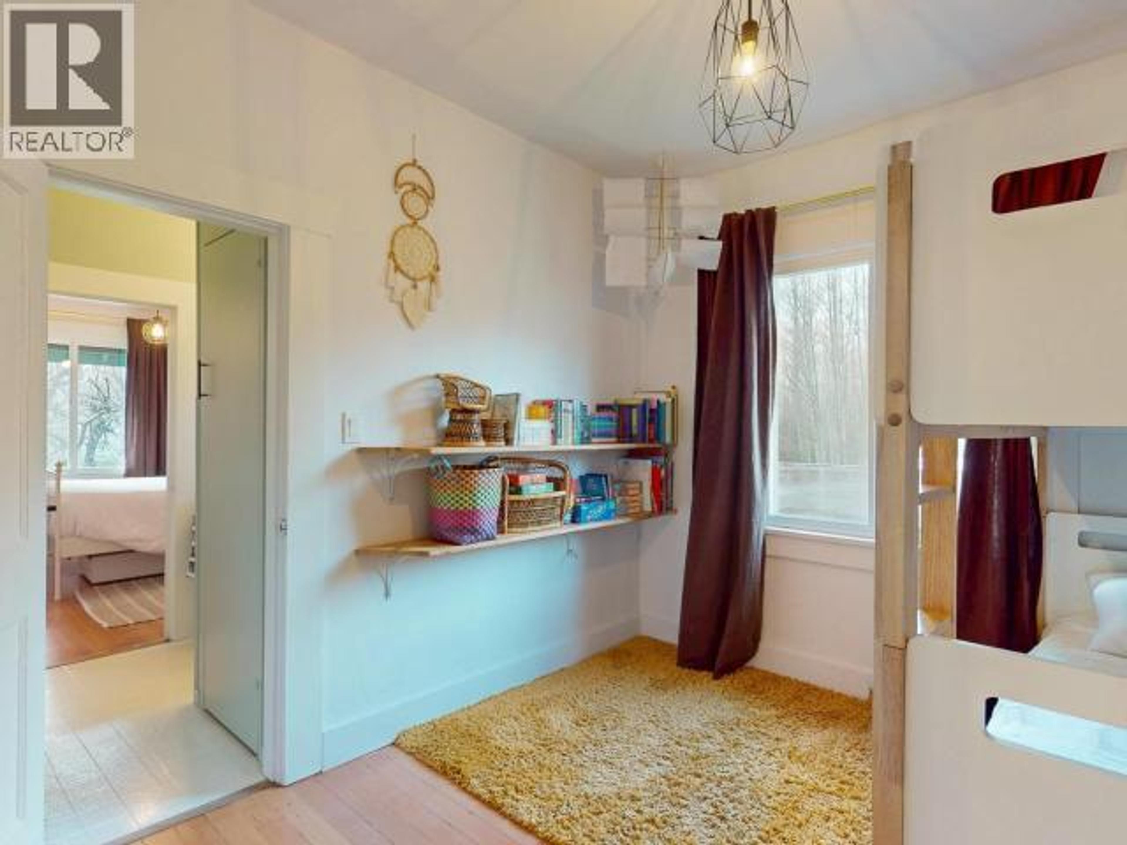 5875 FRASER STREET - 20