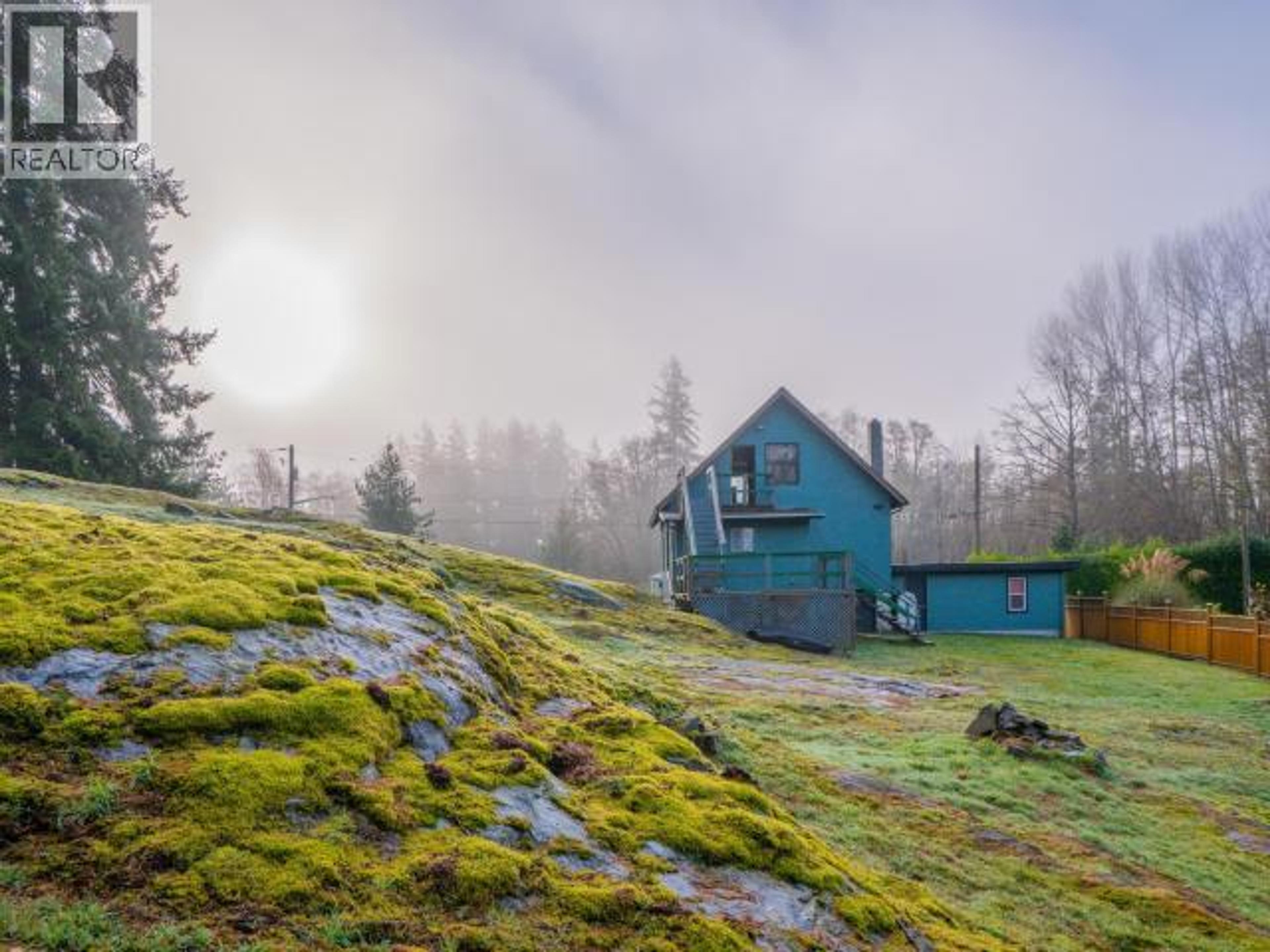 5875 FRASER STREET - 47