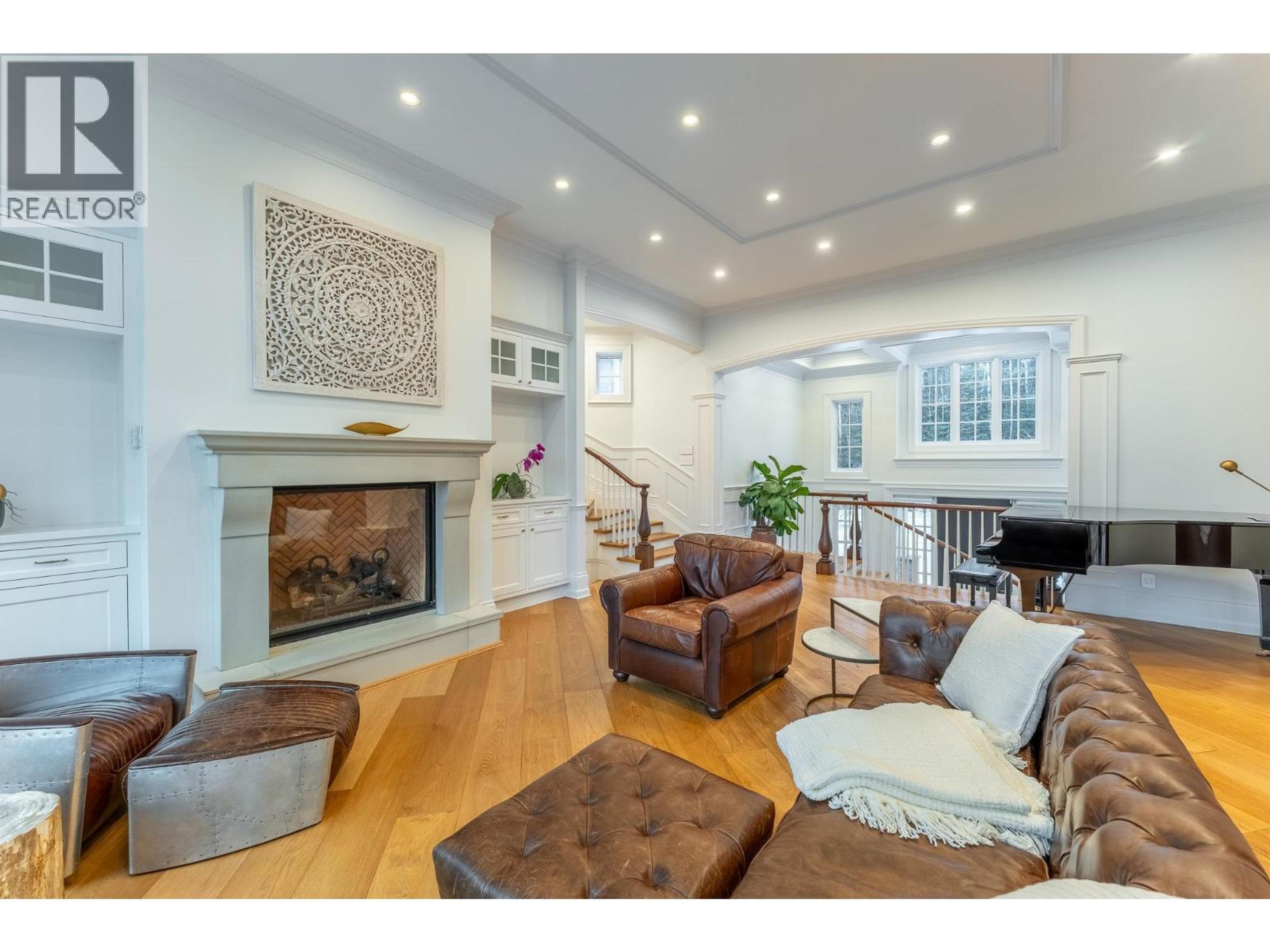 7015 BENCH DRIVE - 11