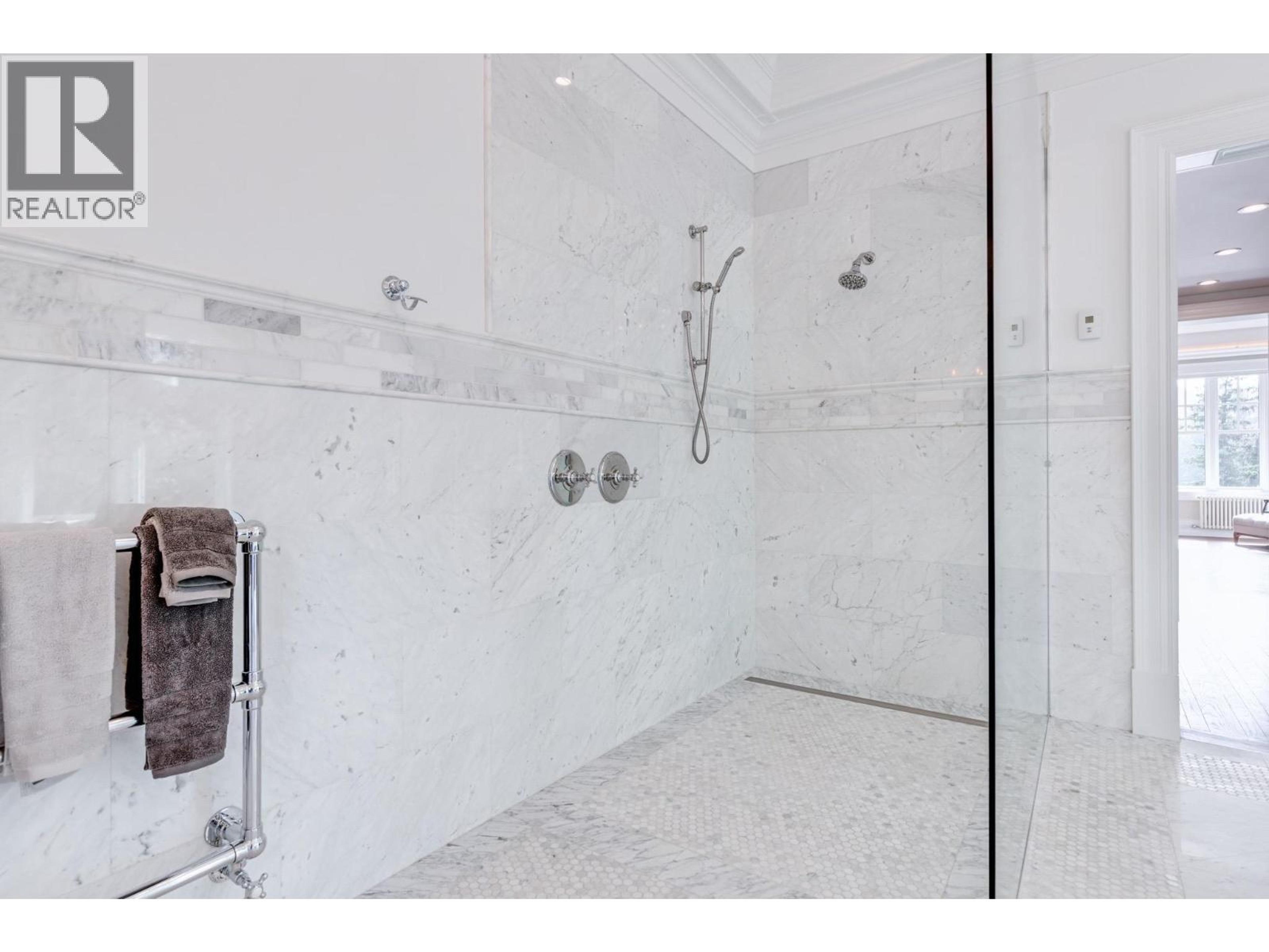 7015 BENCH DRIVE - 25