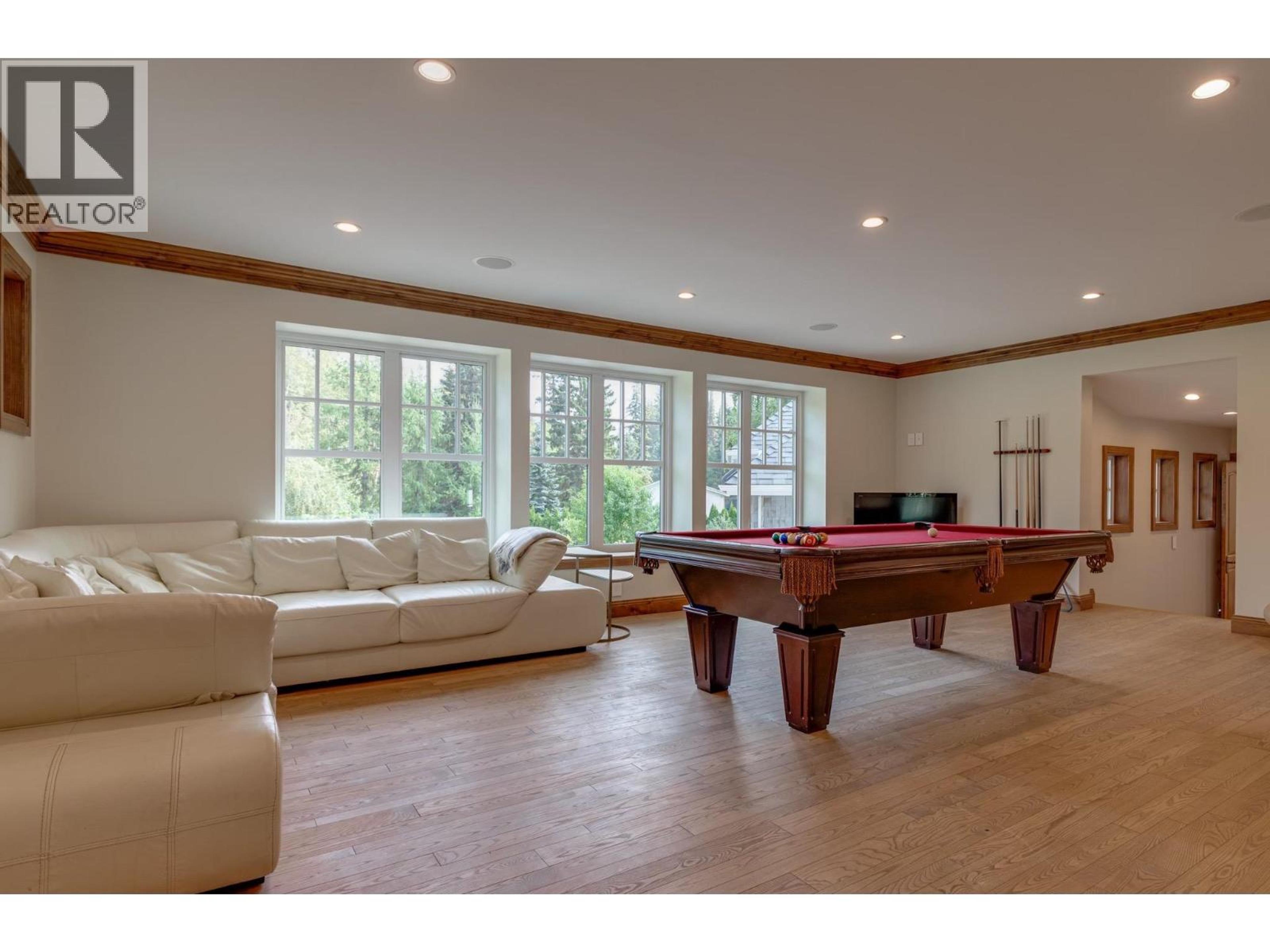 7015 BENCH DRIVE - 27