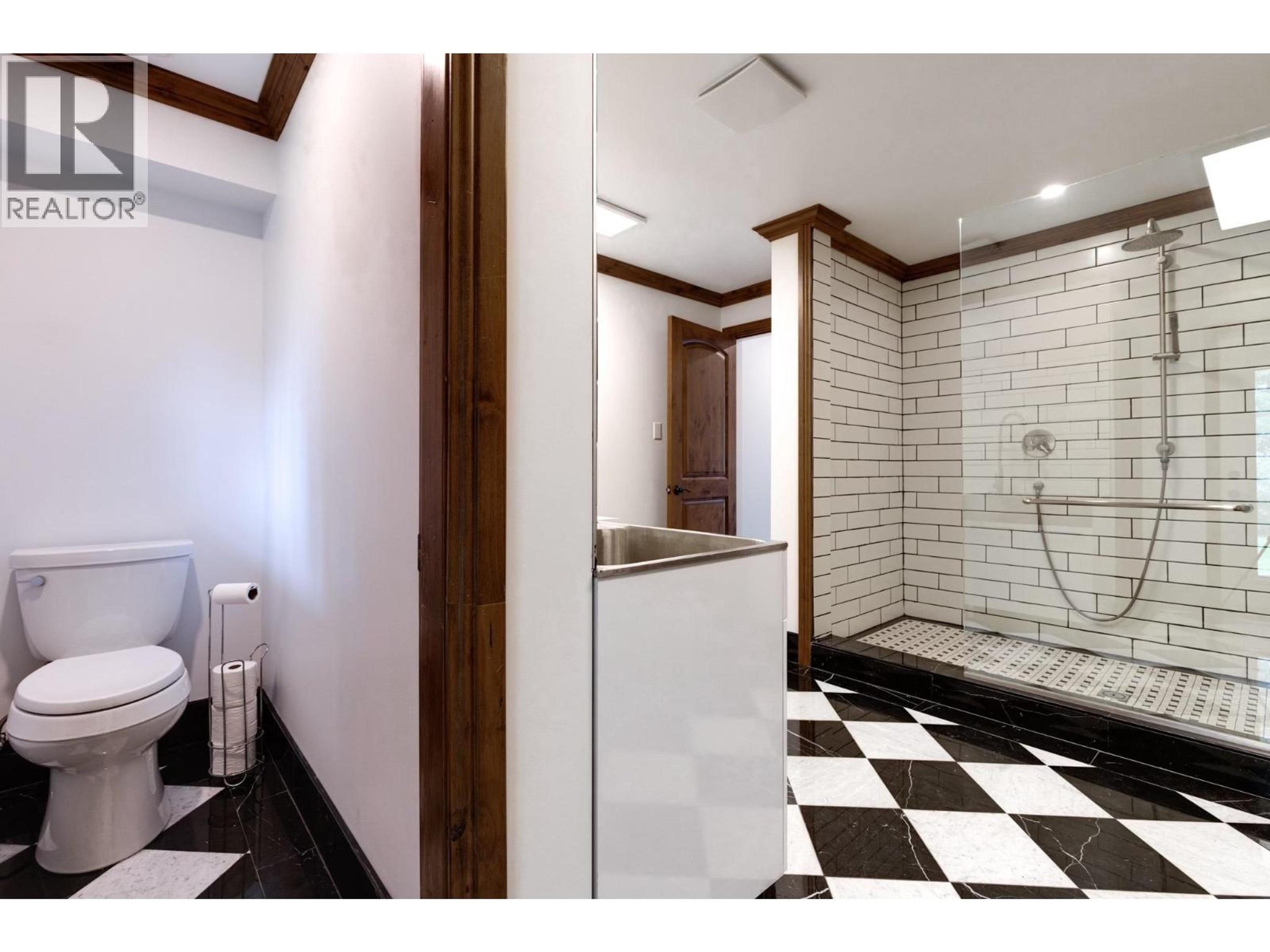 7015 BENCH DRIVE - 34