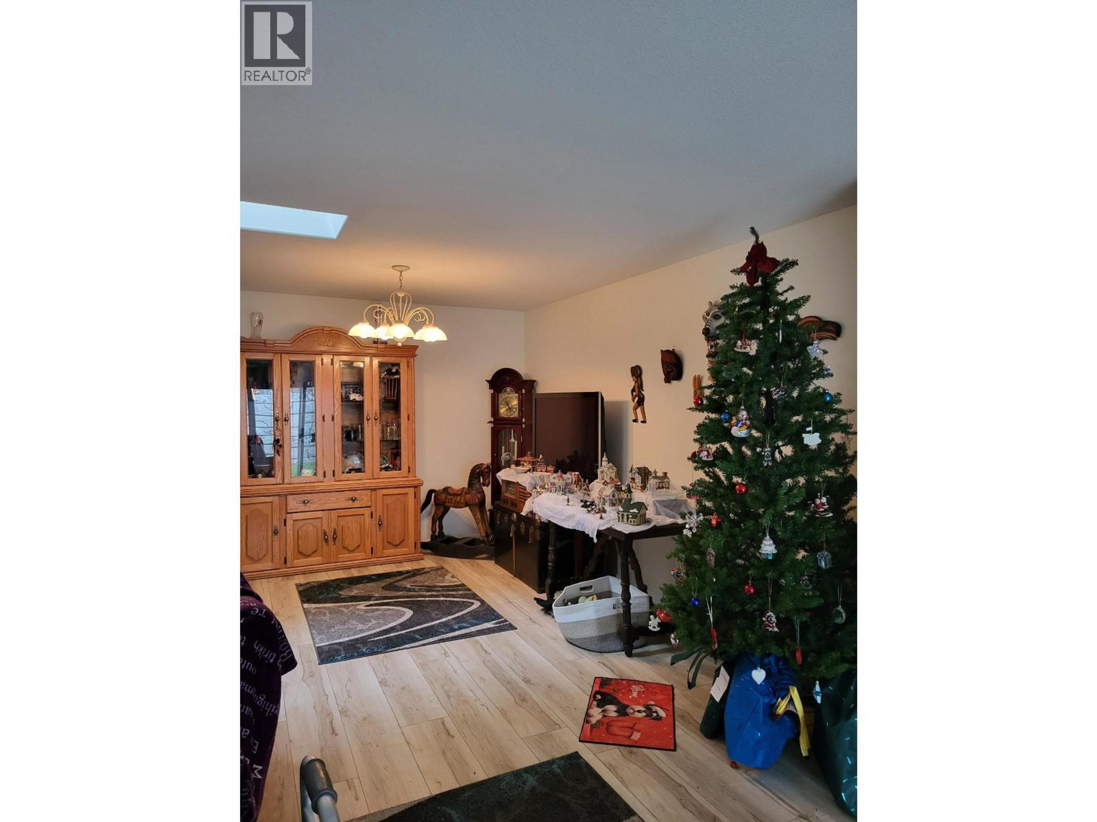 #39 500 WOTZKE DRIVE - Image 8