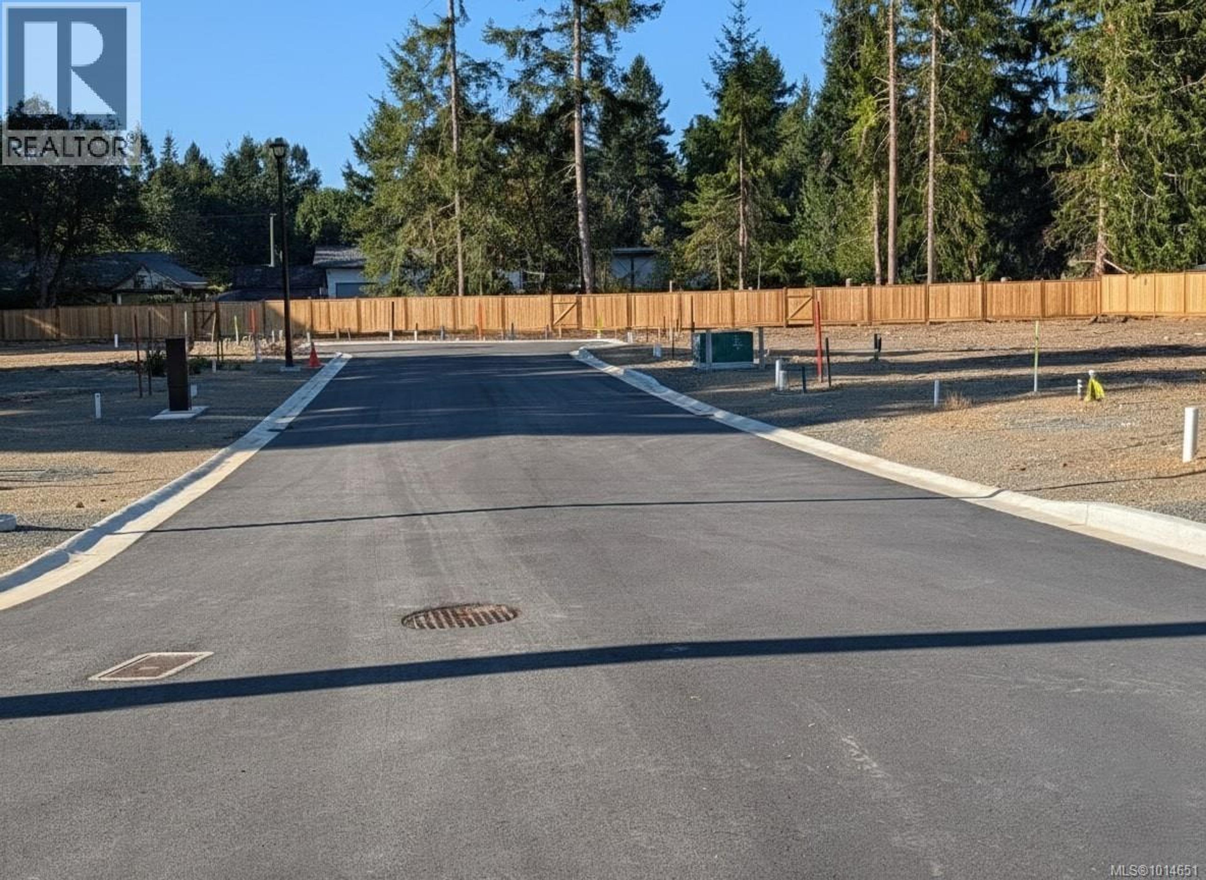 #LOT 6 PIONEER CRES - Image 2