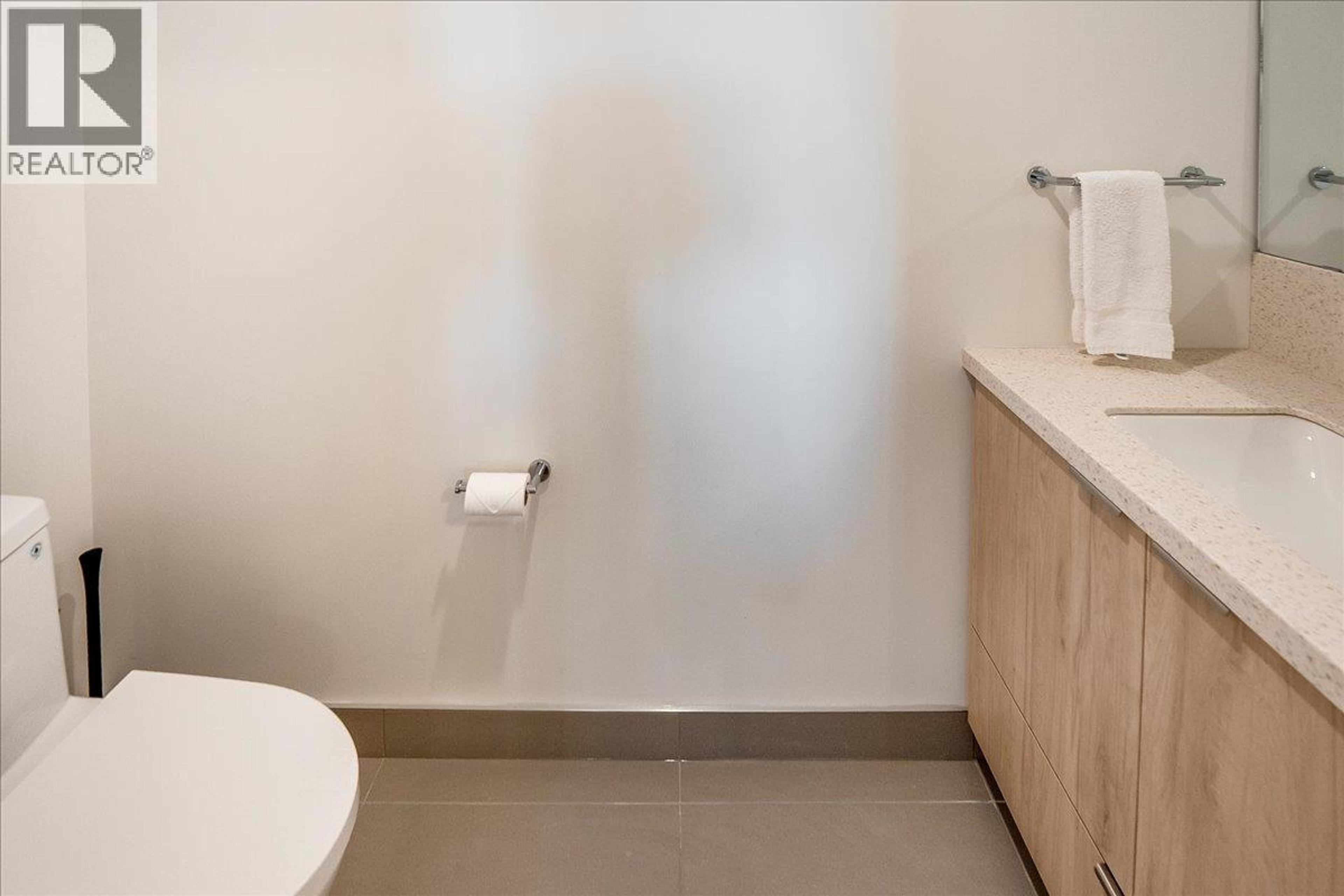 #417 4280 RED MOUNTAIN ROAD - 19