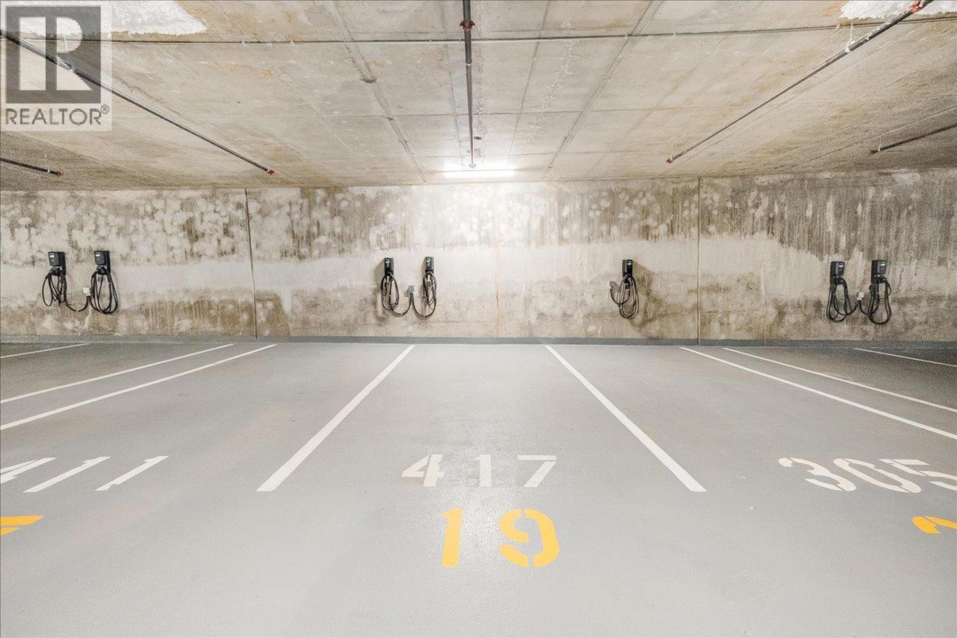 #417 4280 RED MOUNTAIN ROAD - 35