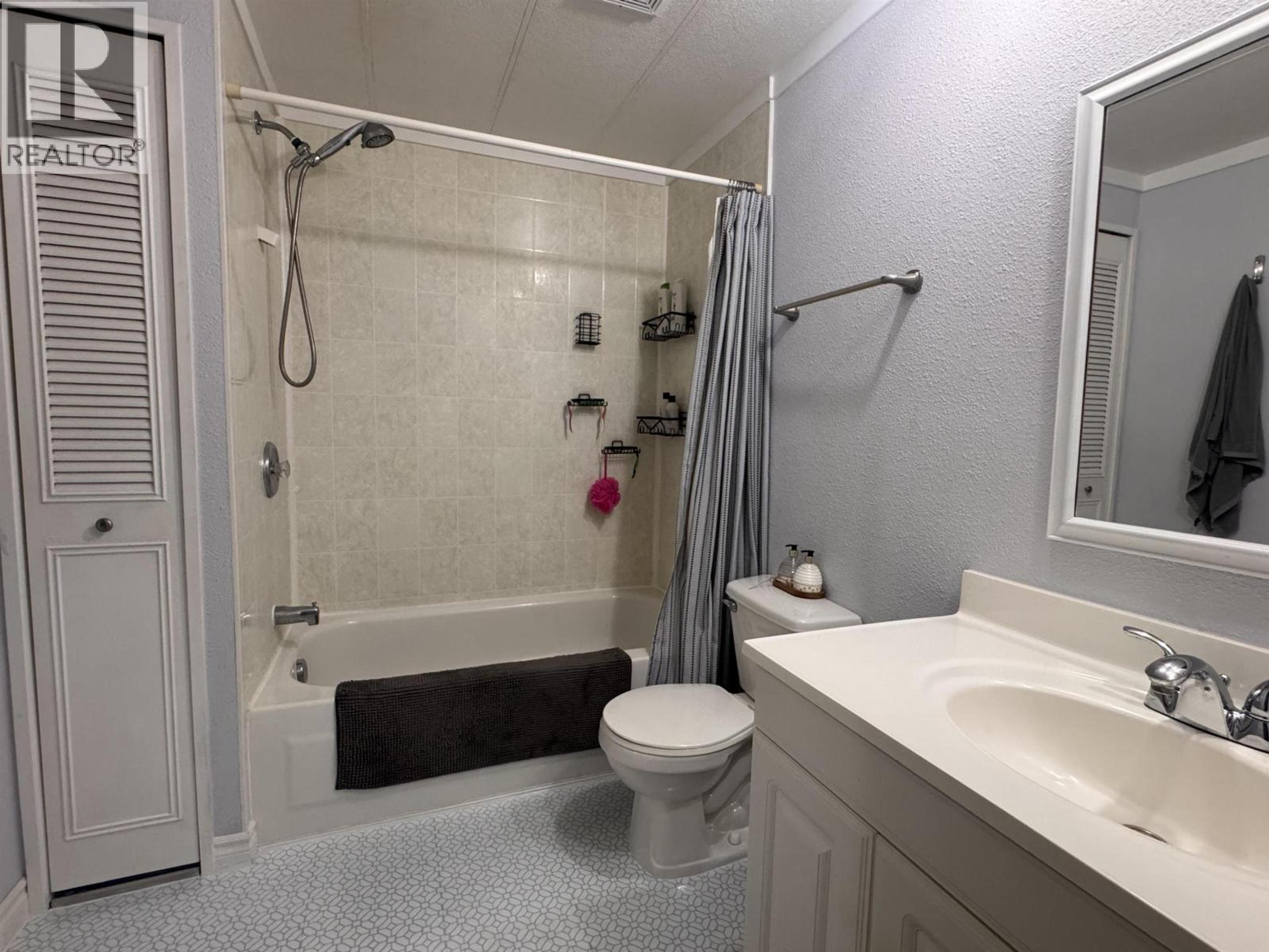 #1 3889 MULLER AVENUE - 17