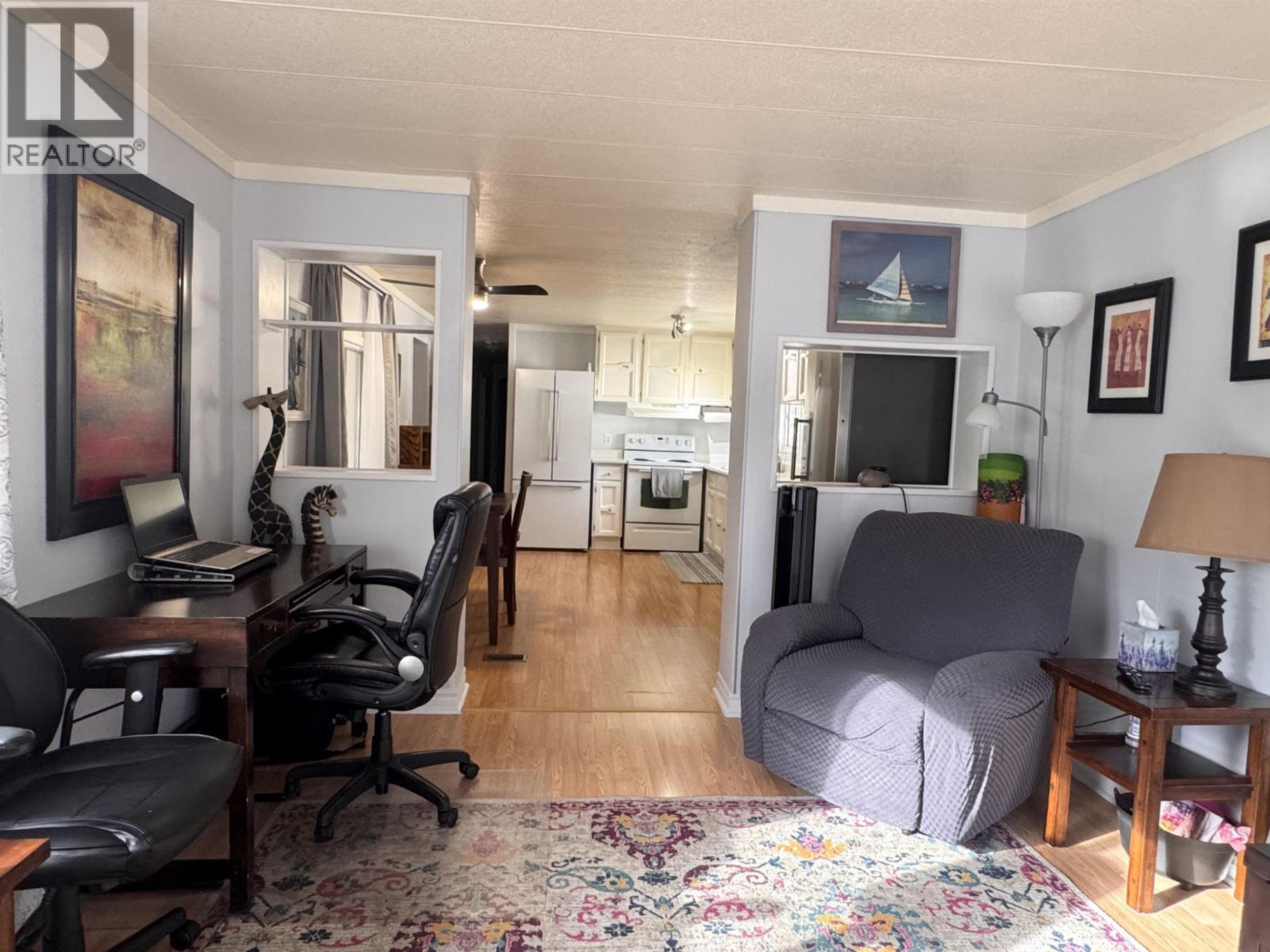 #1 3889 MULLER AVENUE - 5