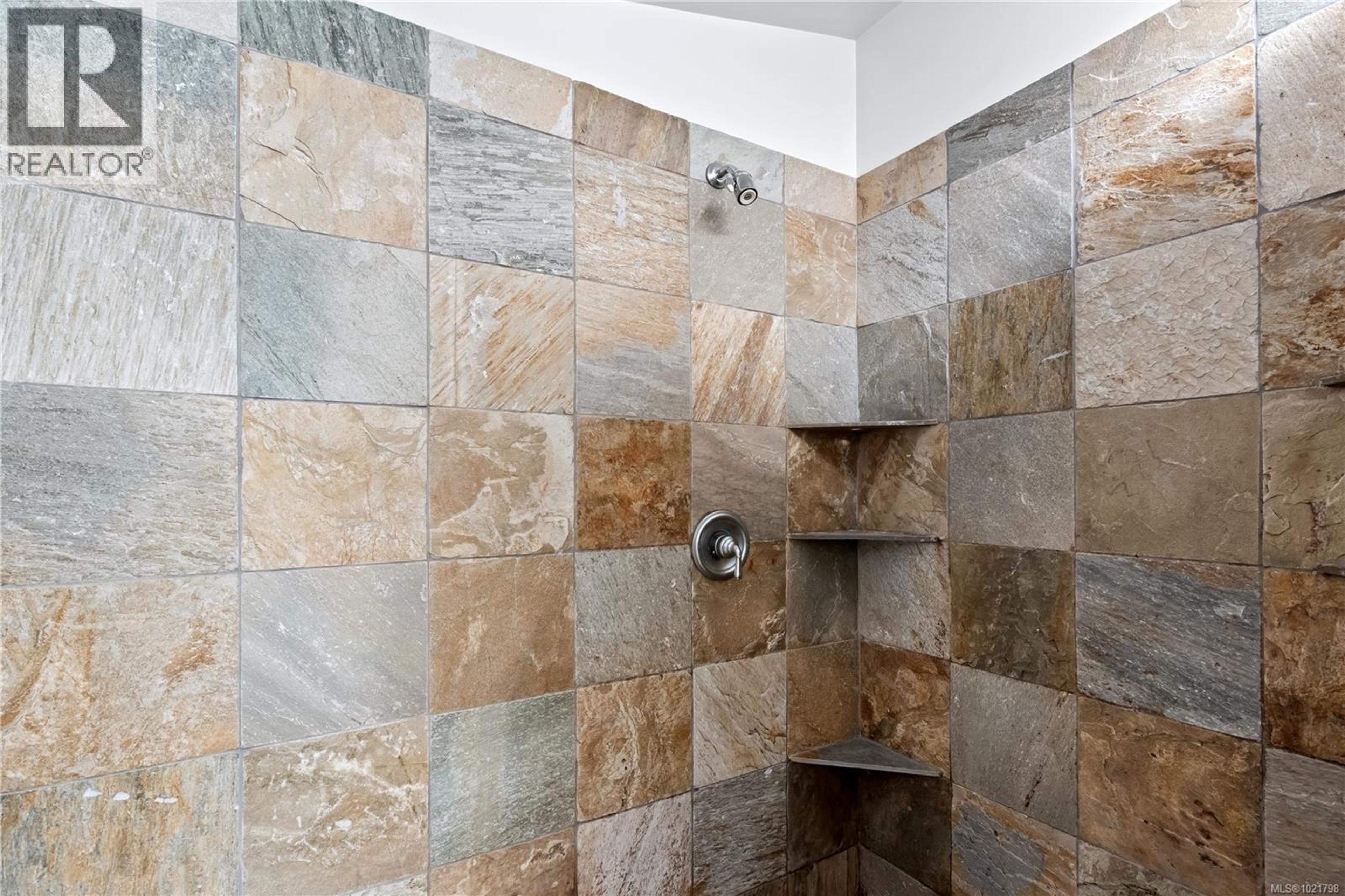 978 PENINSULA RD - 17