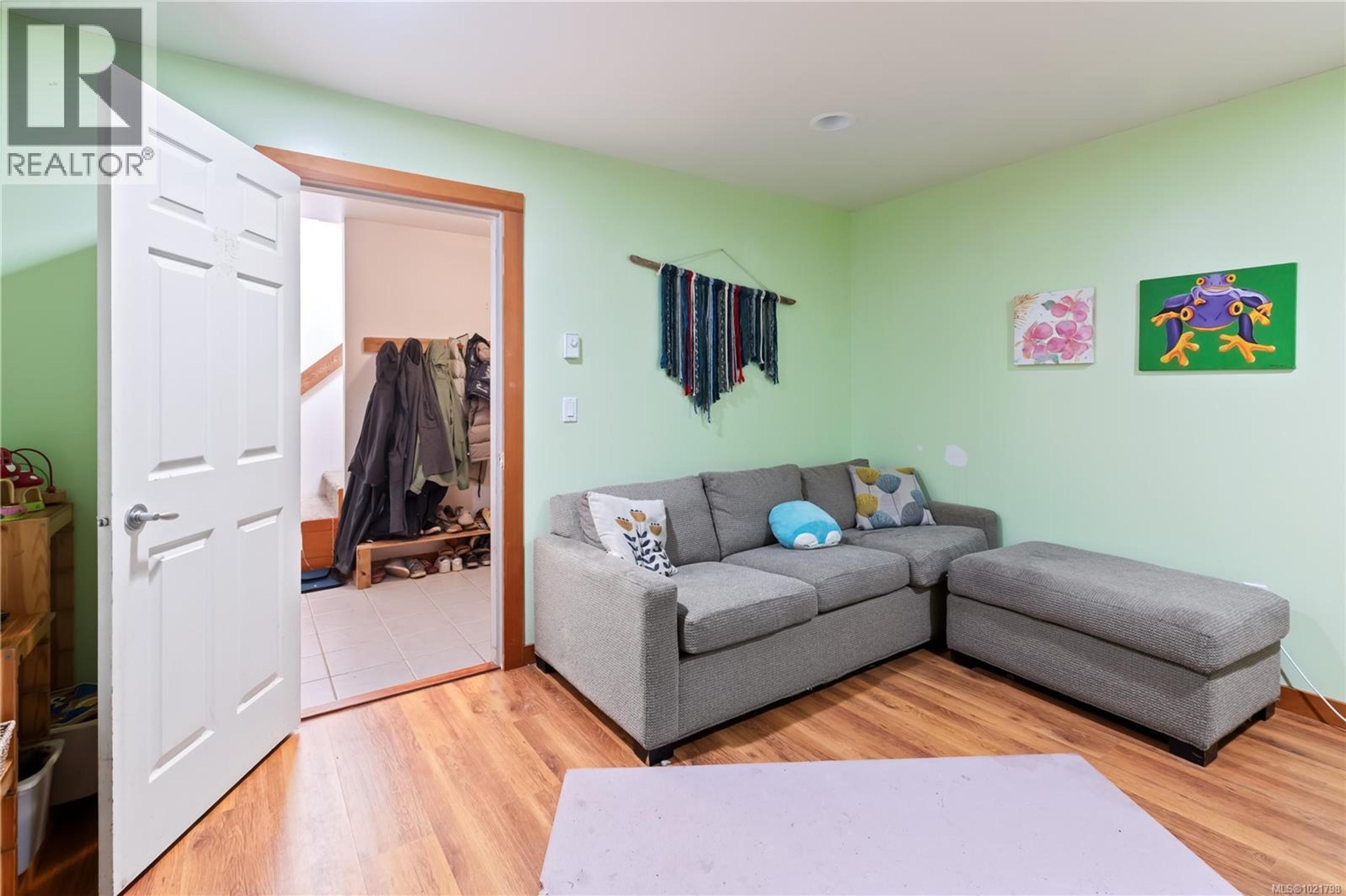 978 PENINSULA RD - 26