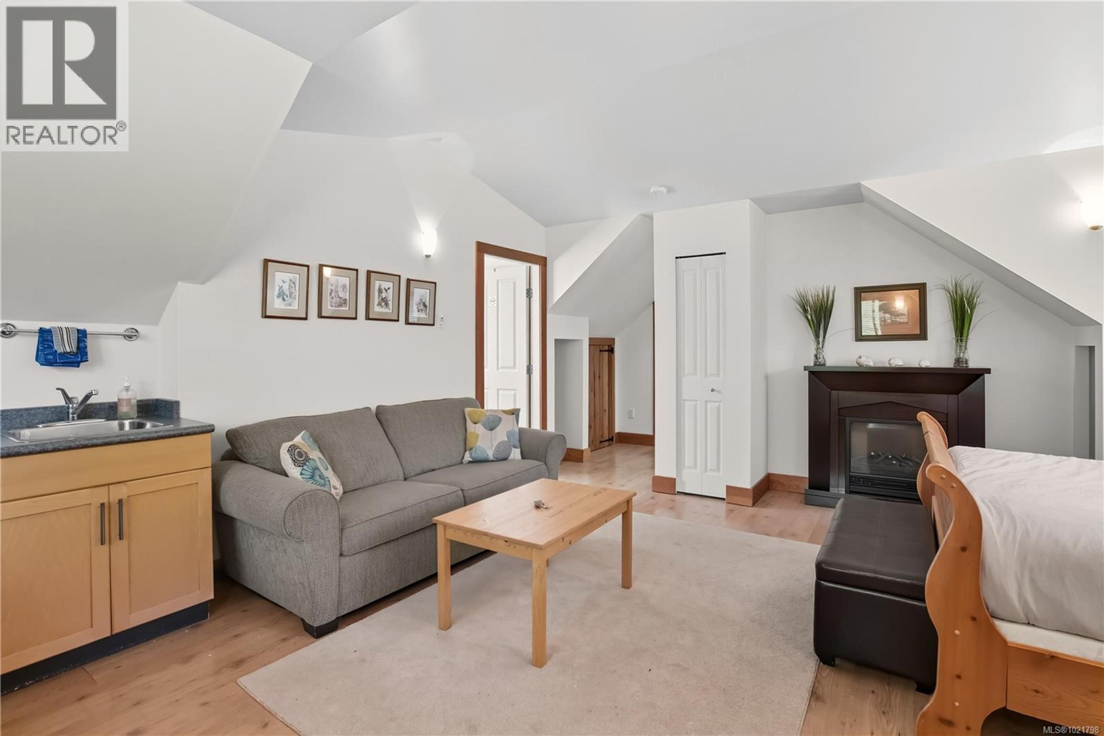 978 PENINSULA RD - 37