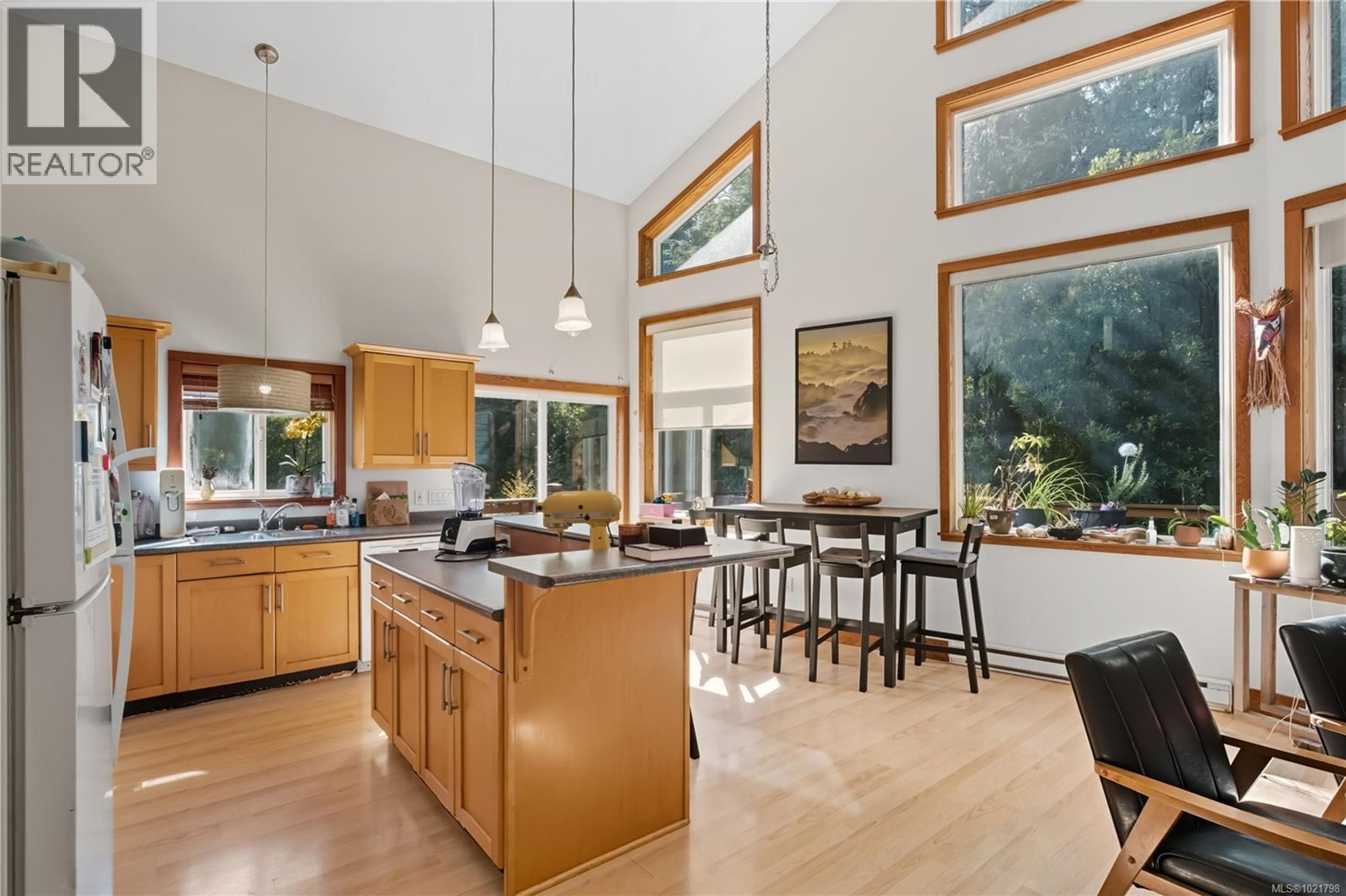 978 PENINSULA RD - 4