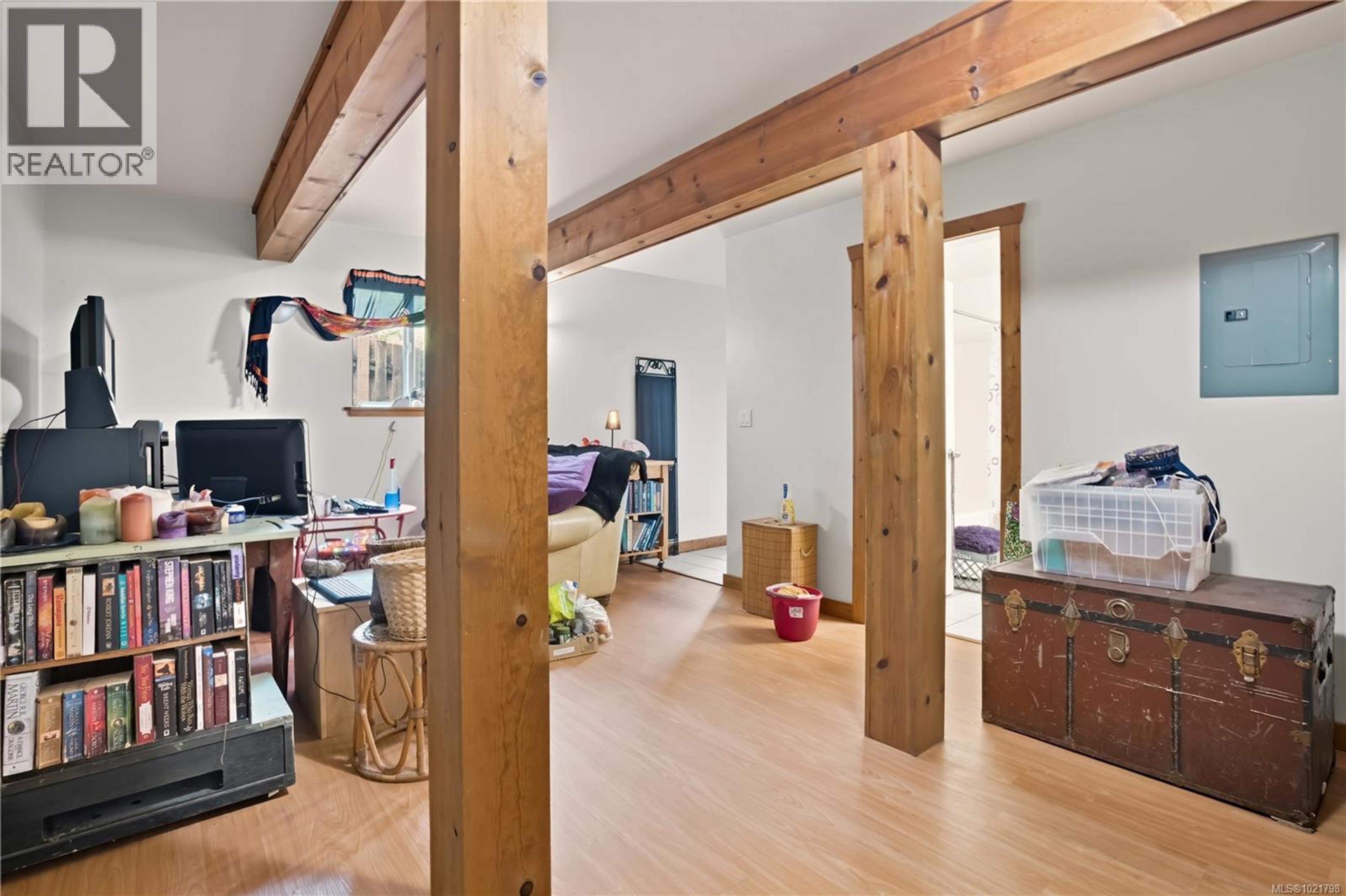 978 PENINSULA RD - 42