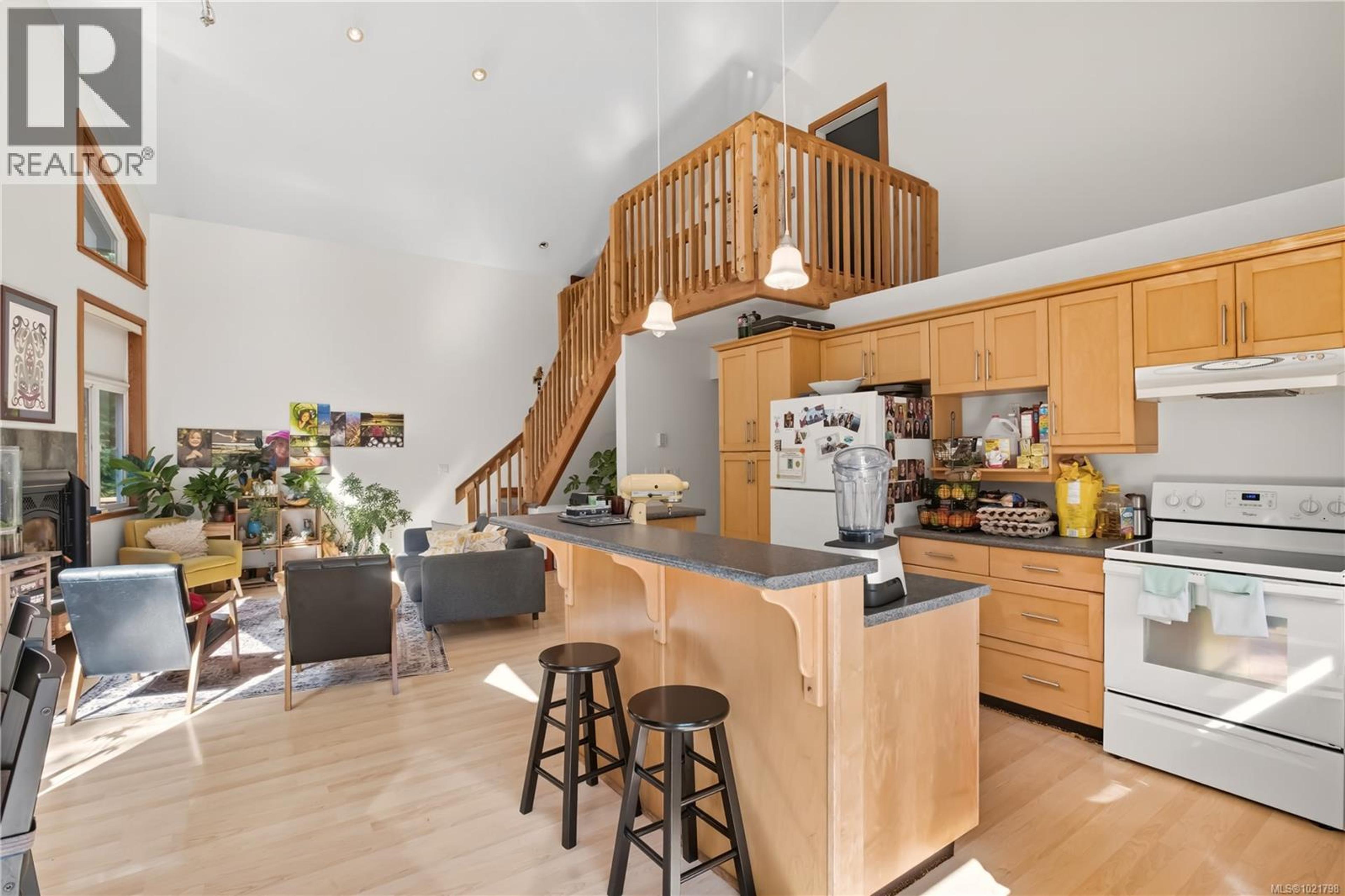 978 PENINSULA RD - 5