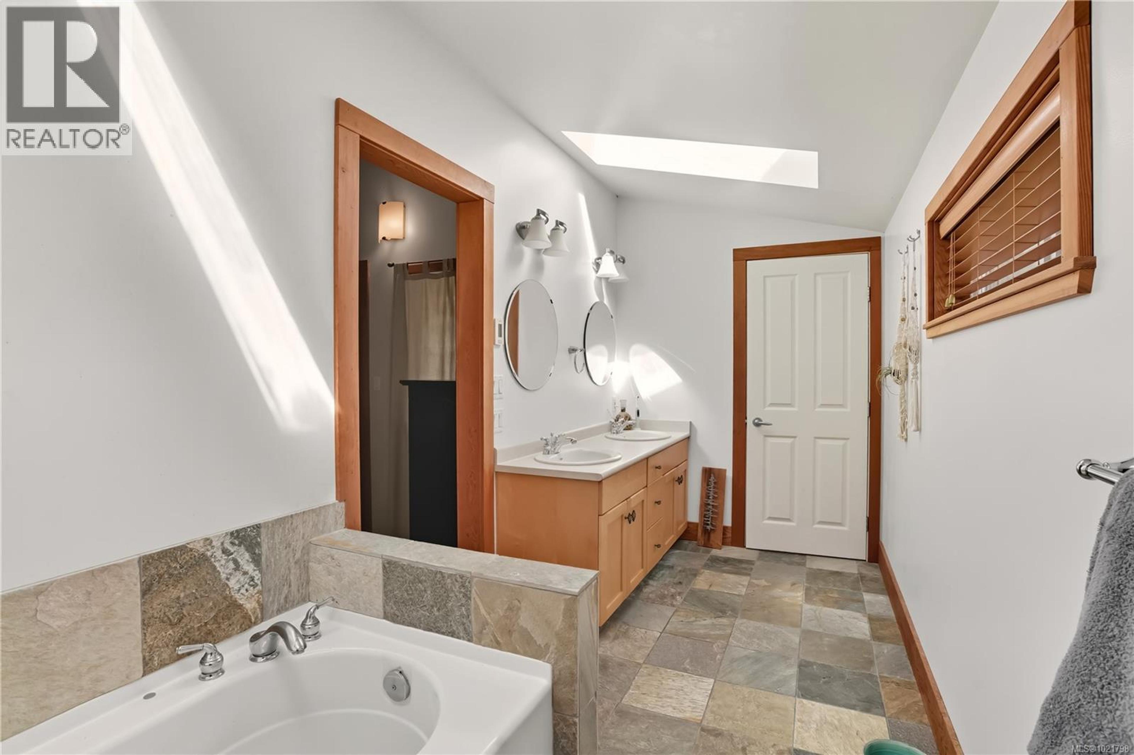 978 PENINSULA RD - 7