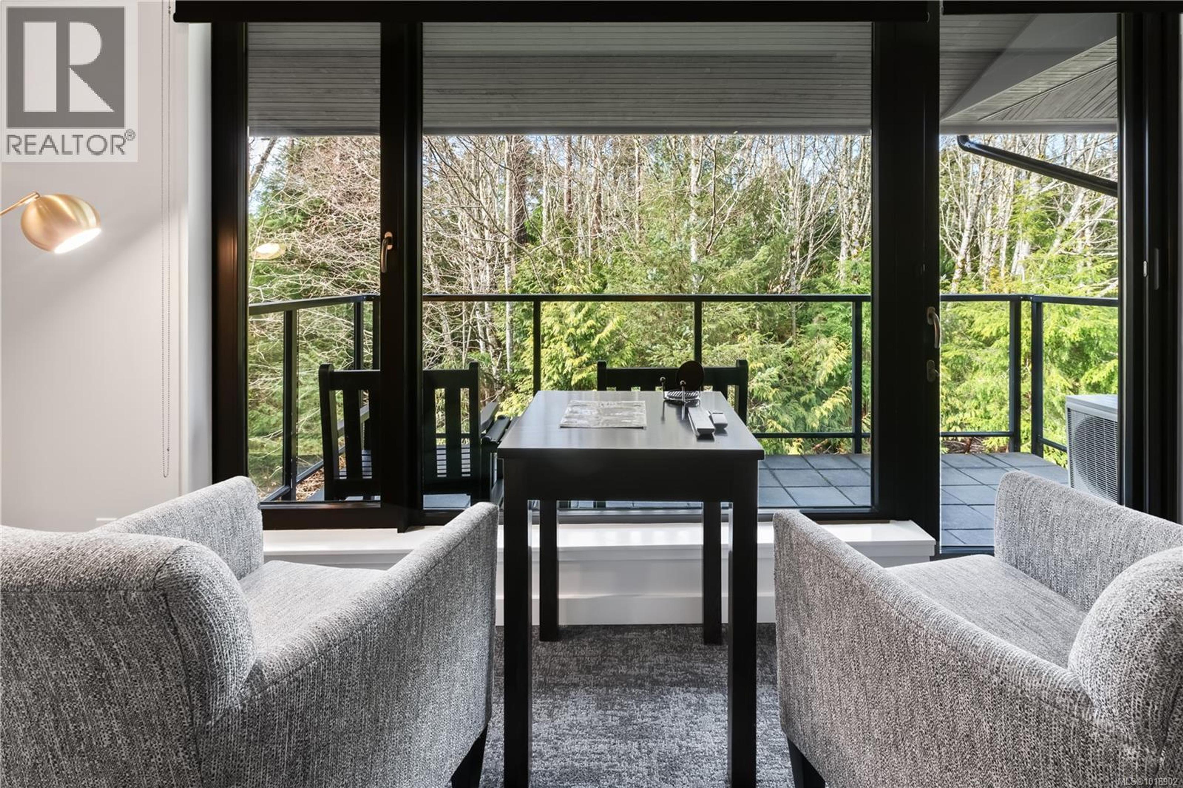 #424 596 MARINE DR - Image 3