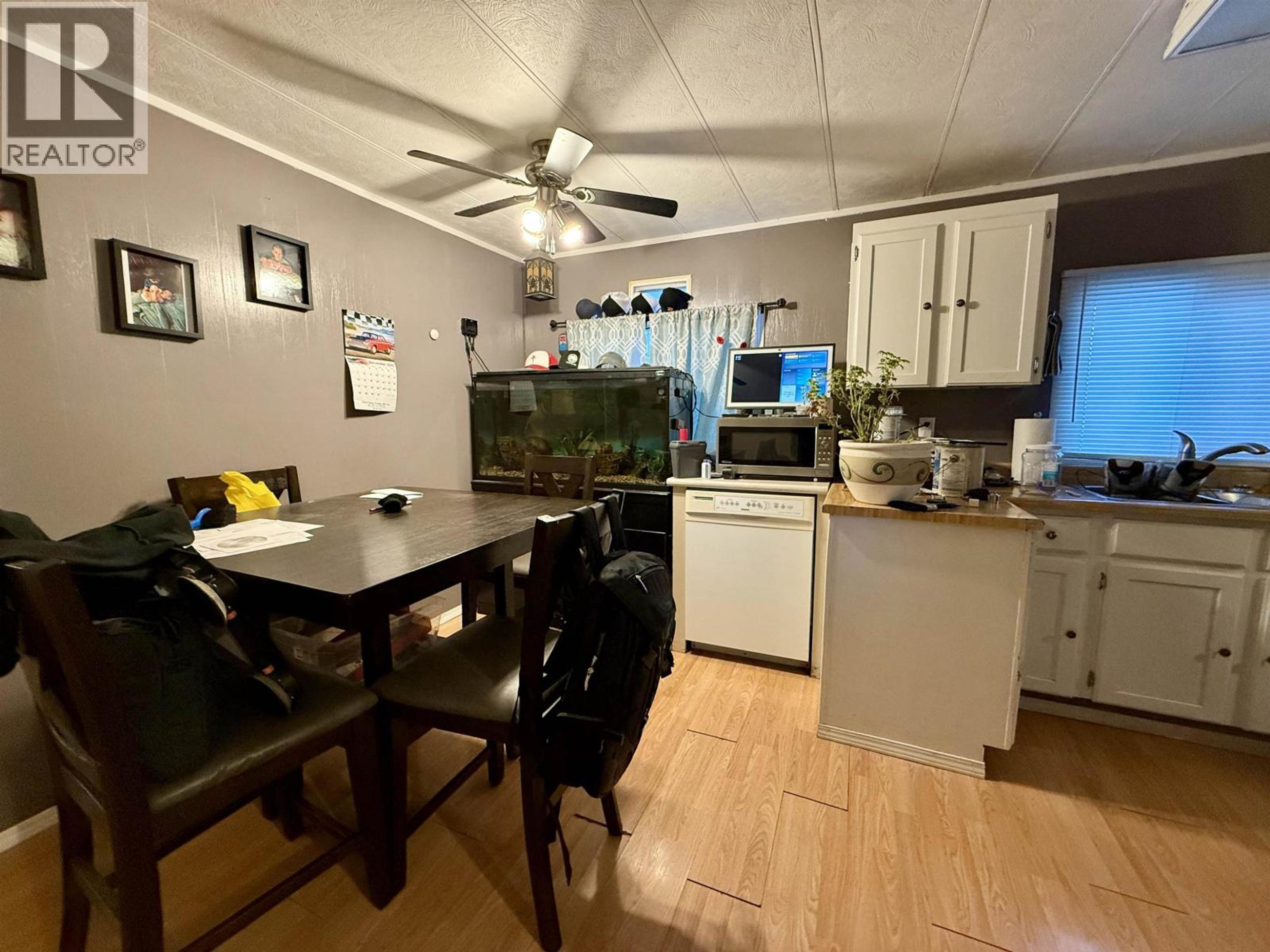 8912 75 STREET STREET - Image 2