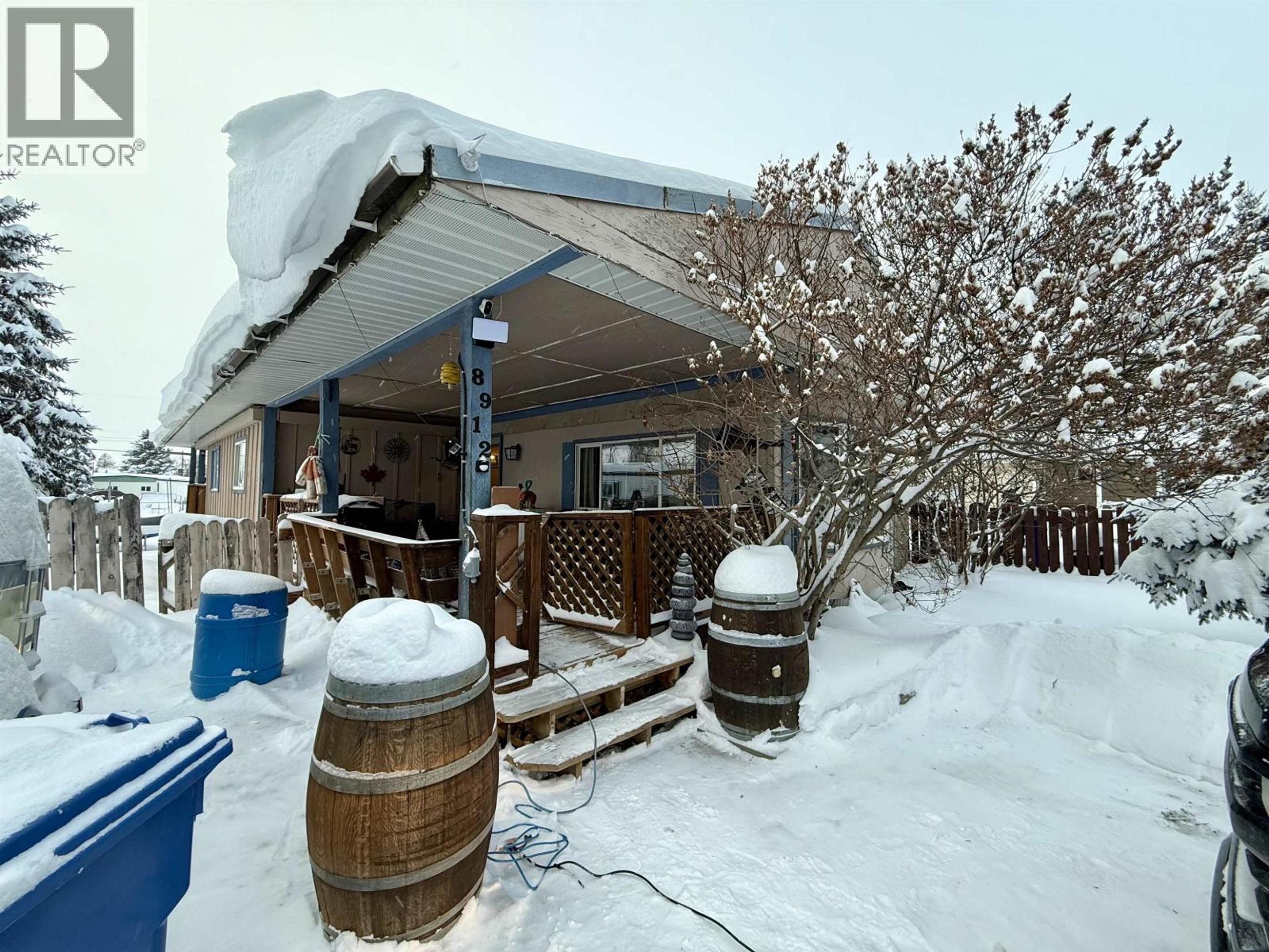 8912 75 STREET STREET - Image 1