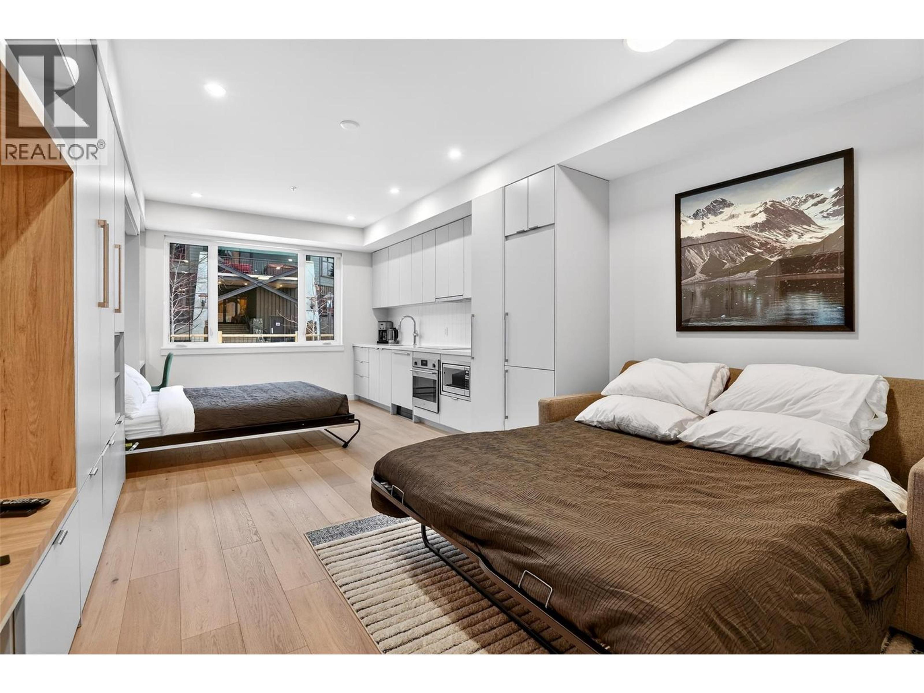 #109 4280 RED MOUNTAIN ROAD - 28