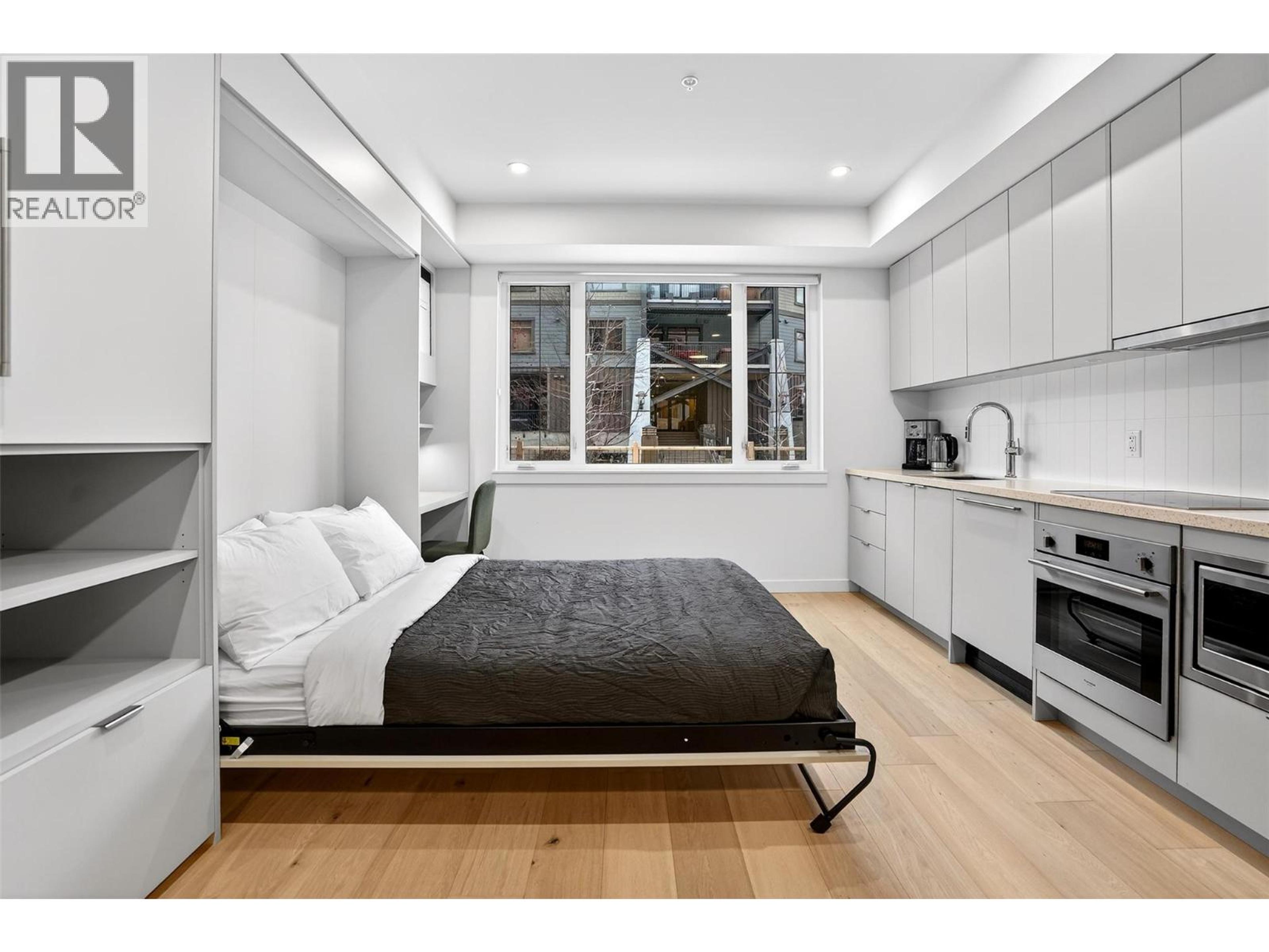 #109 4280 RED MOUNTAIN ROAD - 29