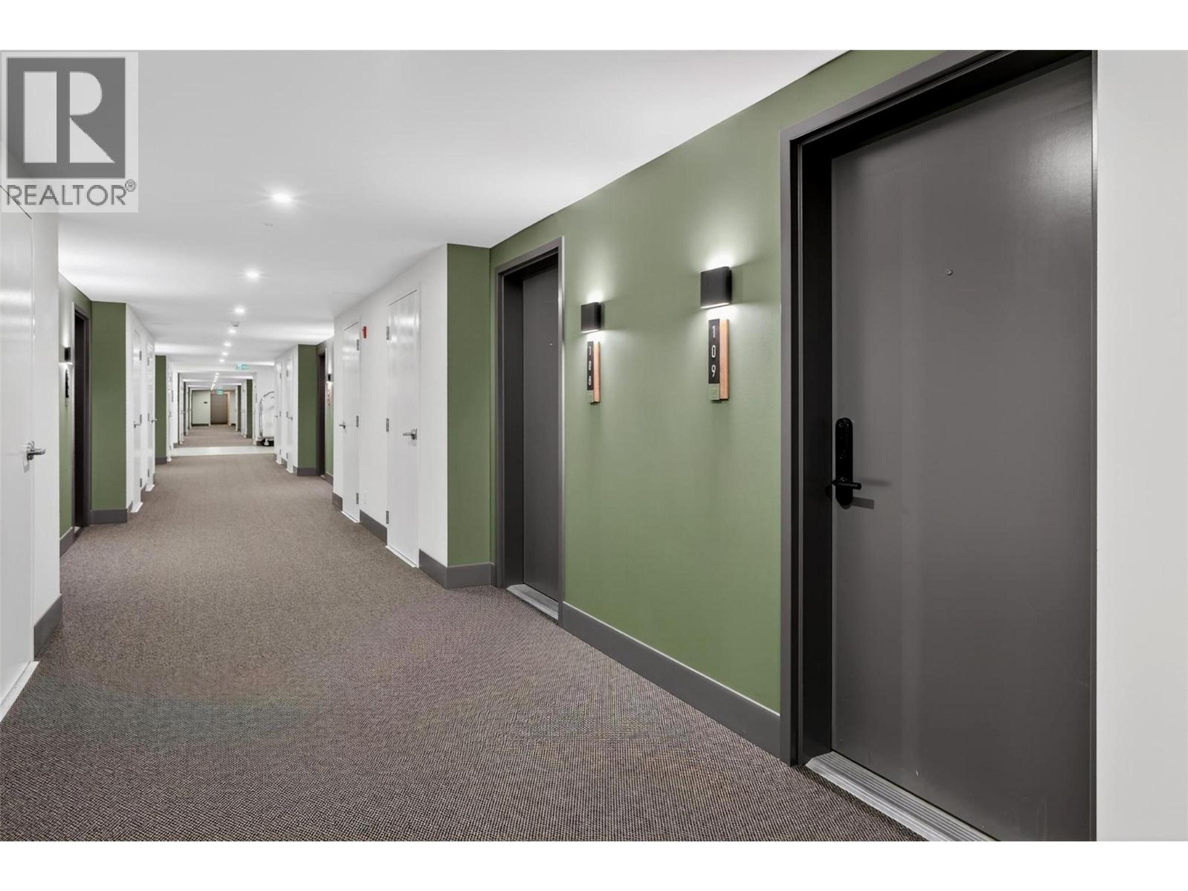 #109 4280 RED MOUNTAIN ROAD - 32