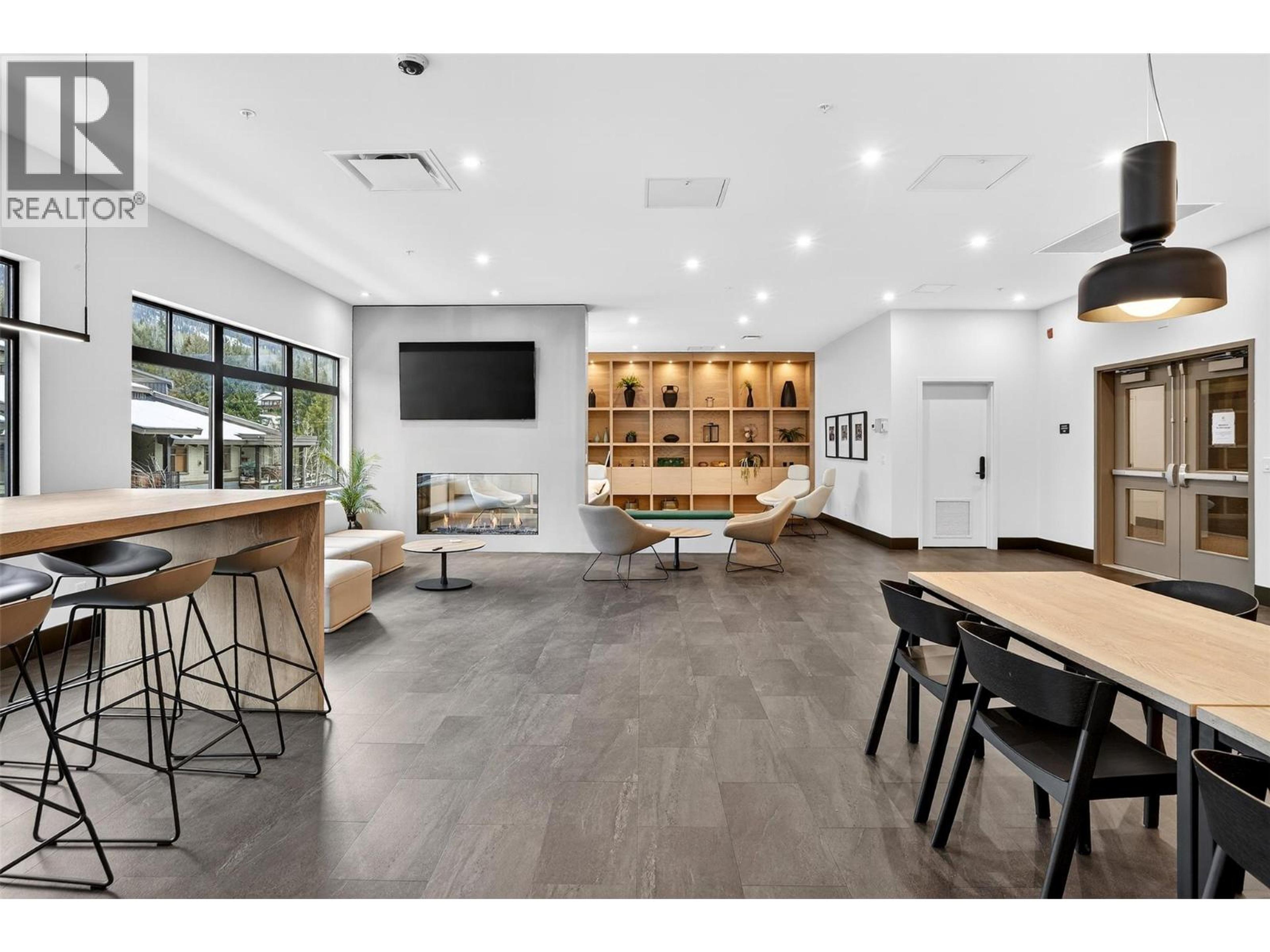 #109 4280 RED MOUNTAIN ROAD - 49