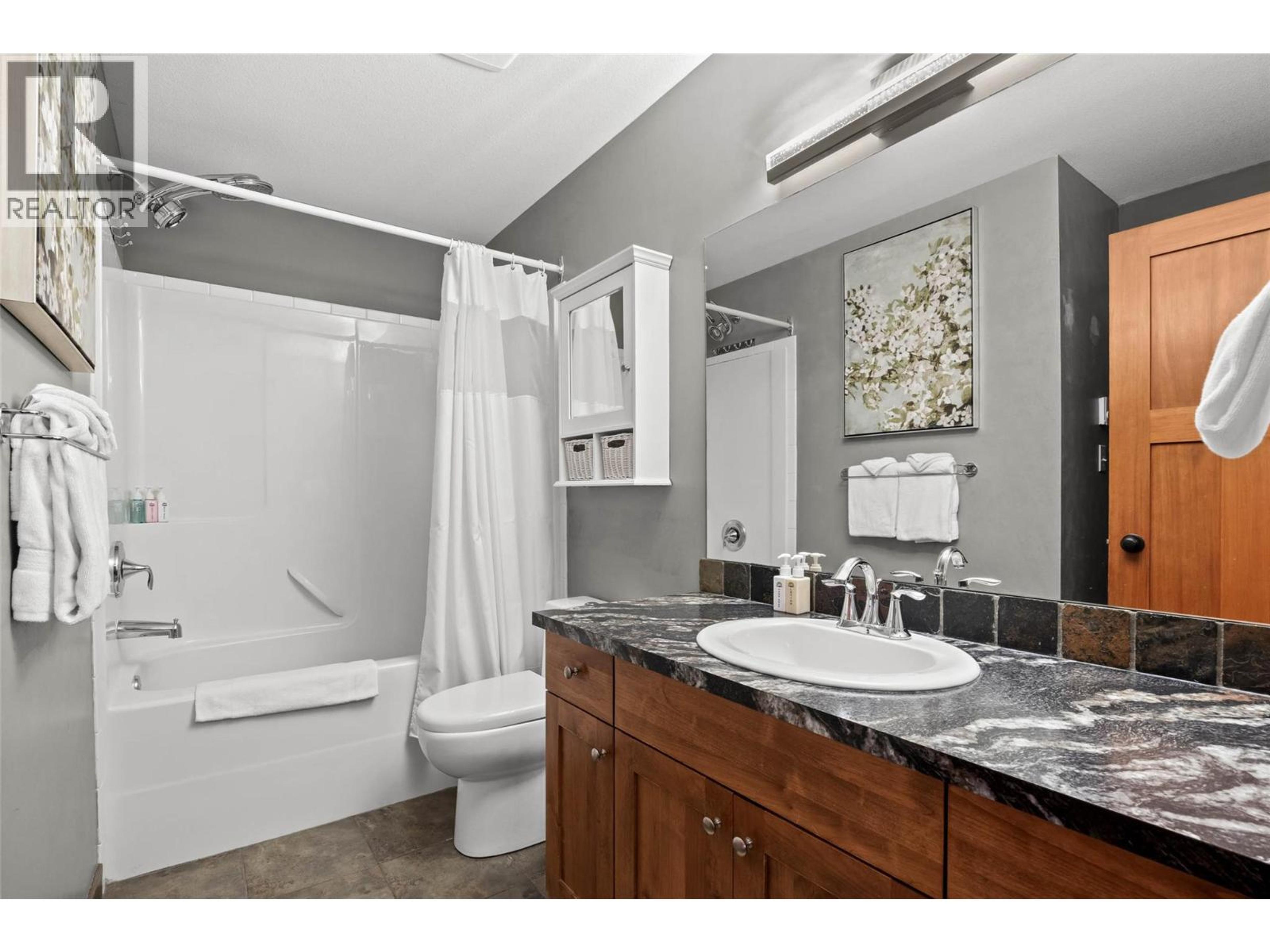 #58 5015 VALLEY DRIVE - 13