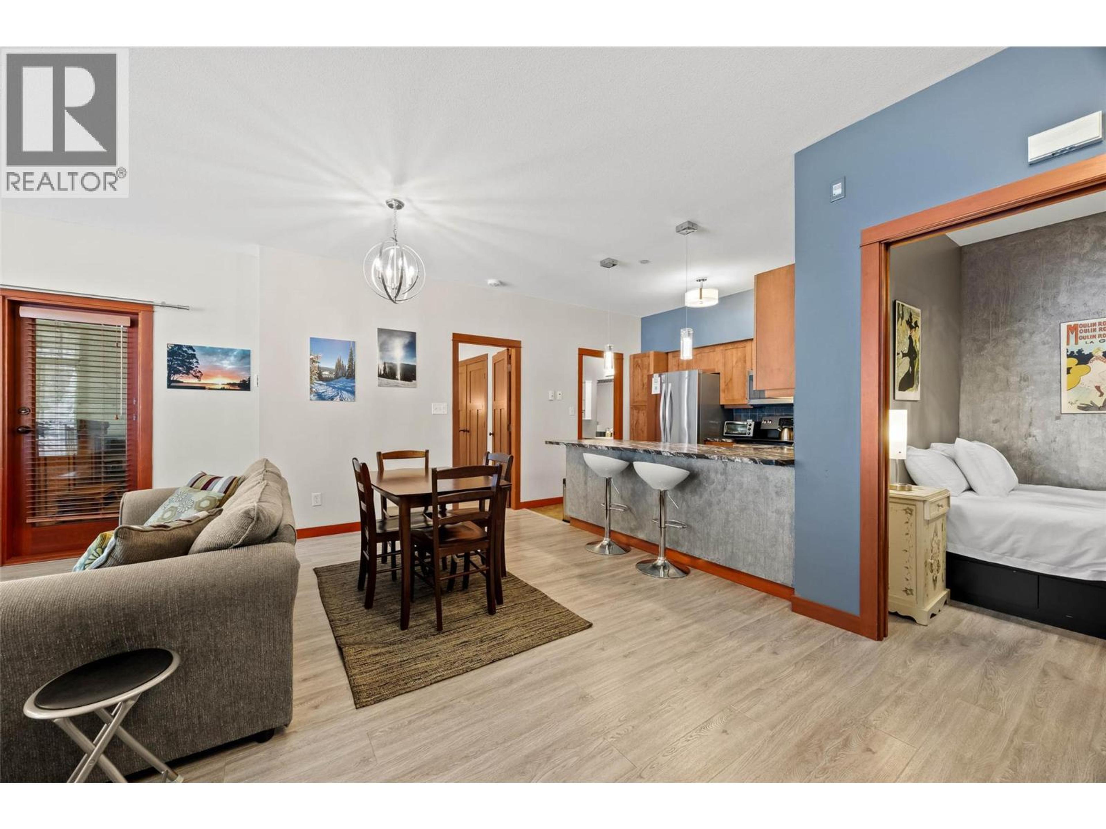 #58 5015 VALLEY DRIVE - Image 3