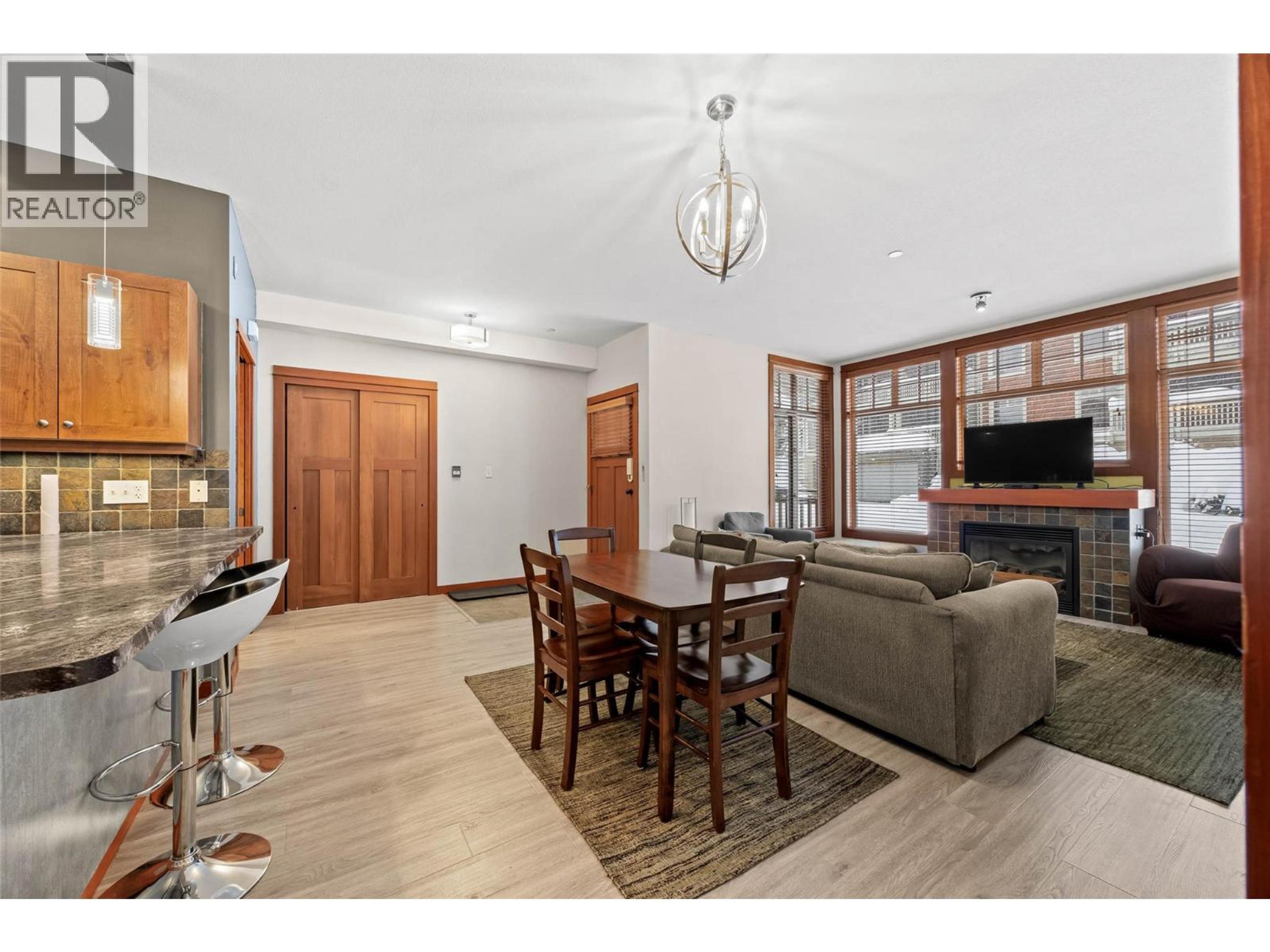 #58 5015 VALLEY DRIVE - 8