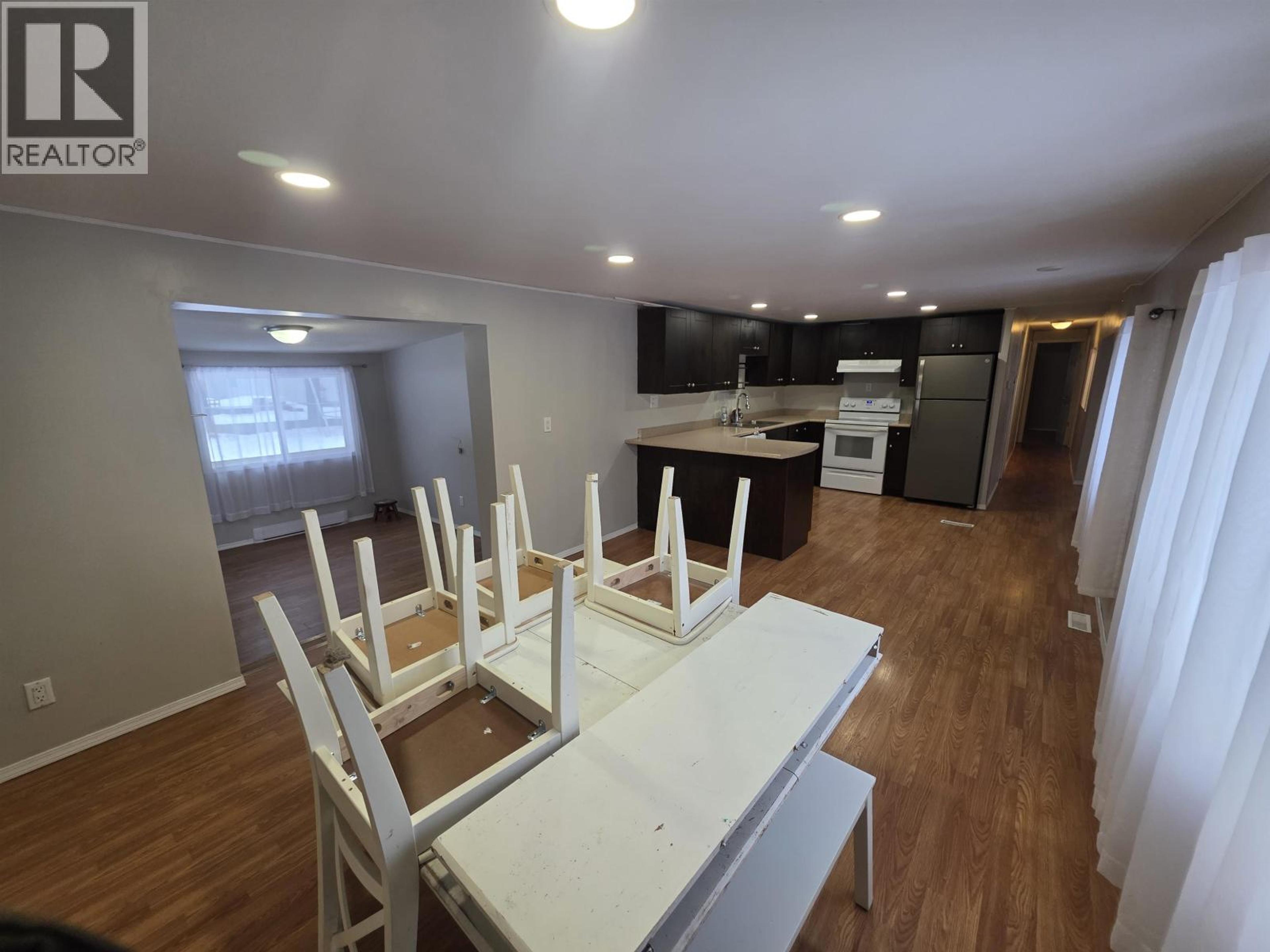 3988 WALKER STREET - Image 3