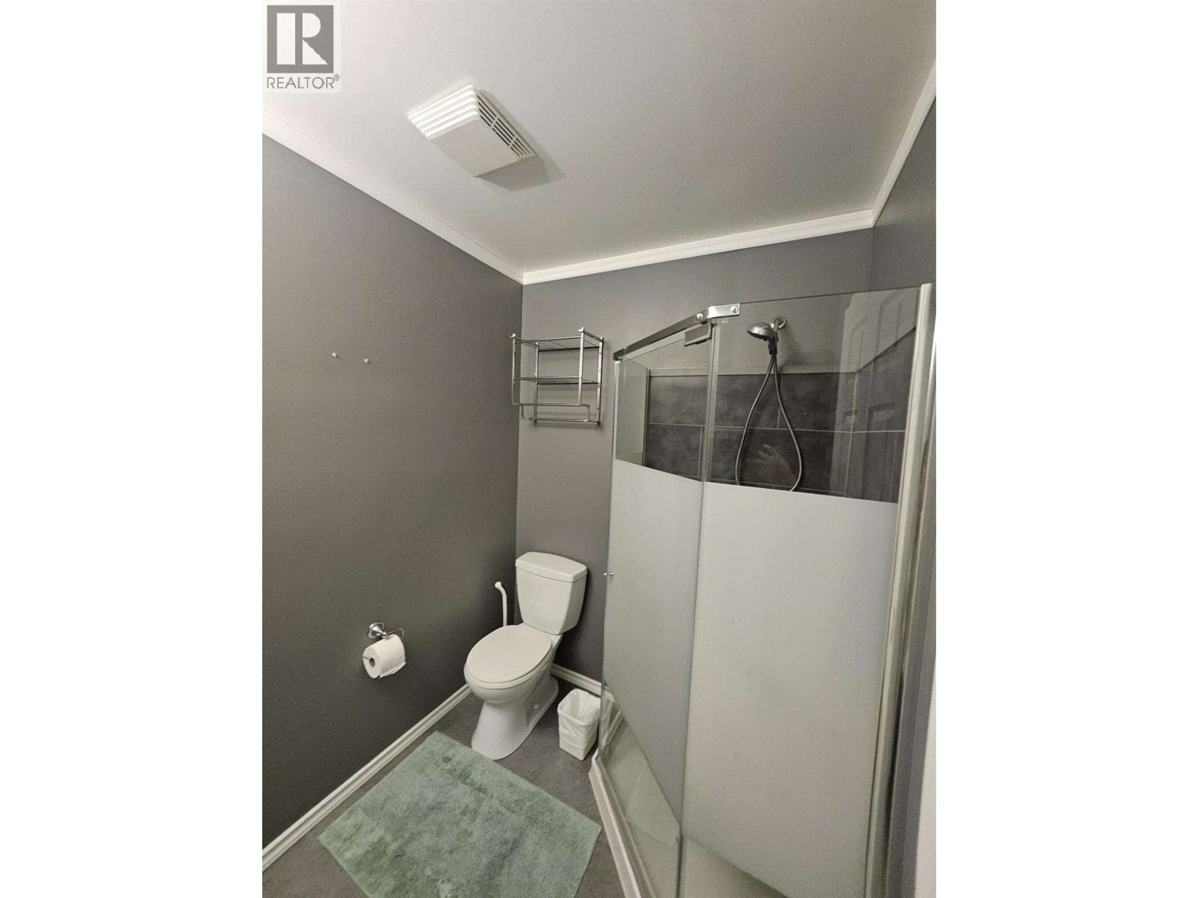 679 JONES STREET - 20