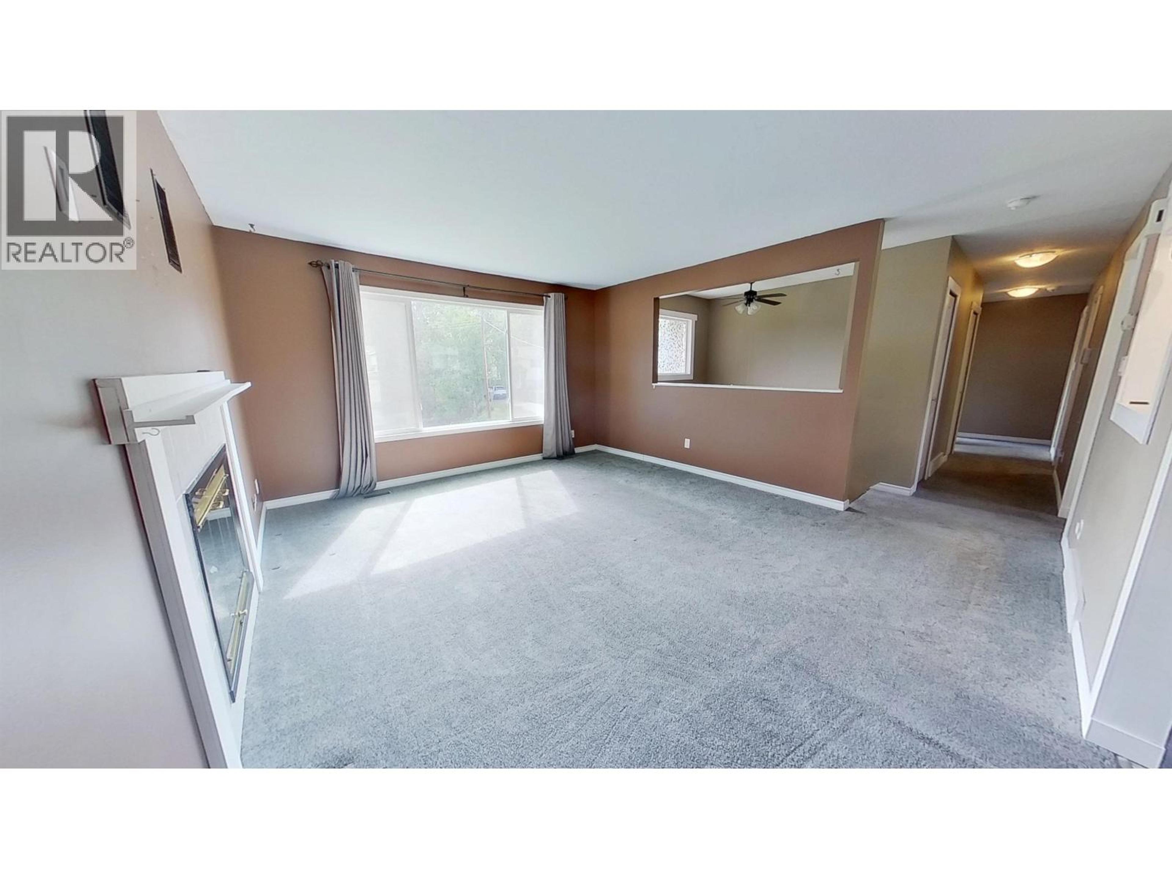 679 JONES STREET - 14