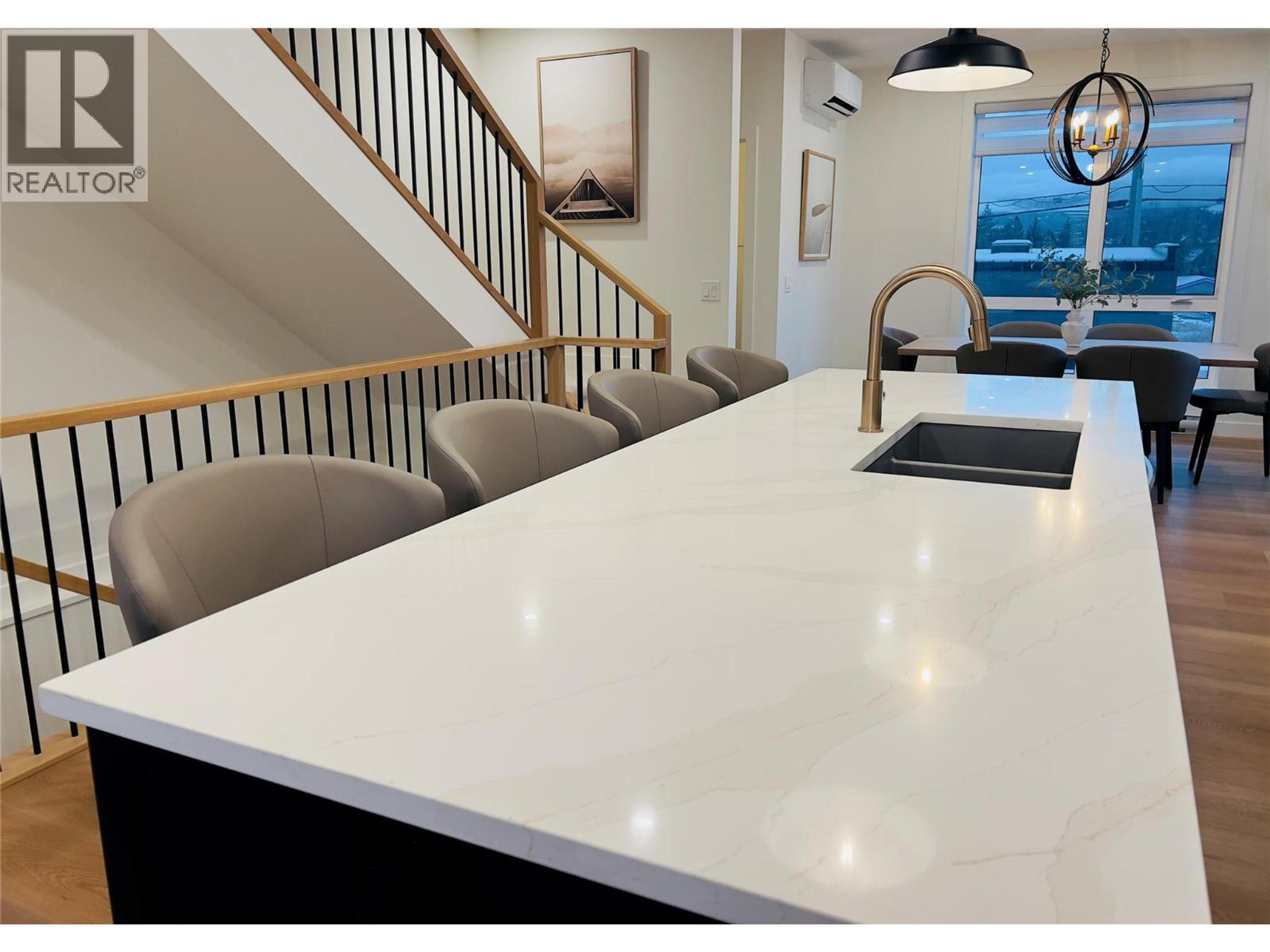 #406 510 14TH STREET - 18