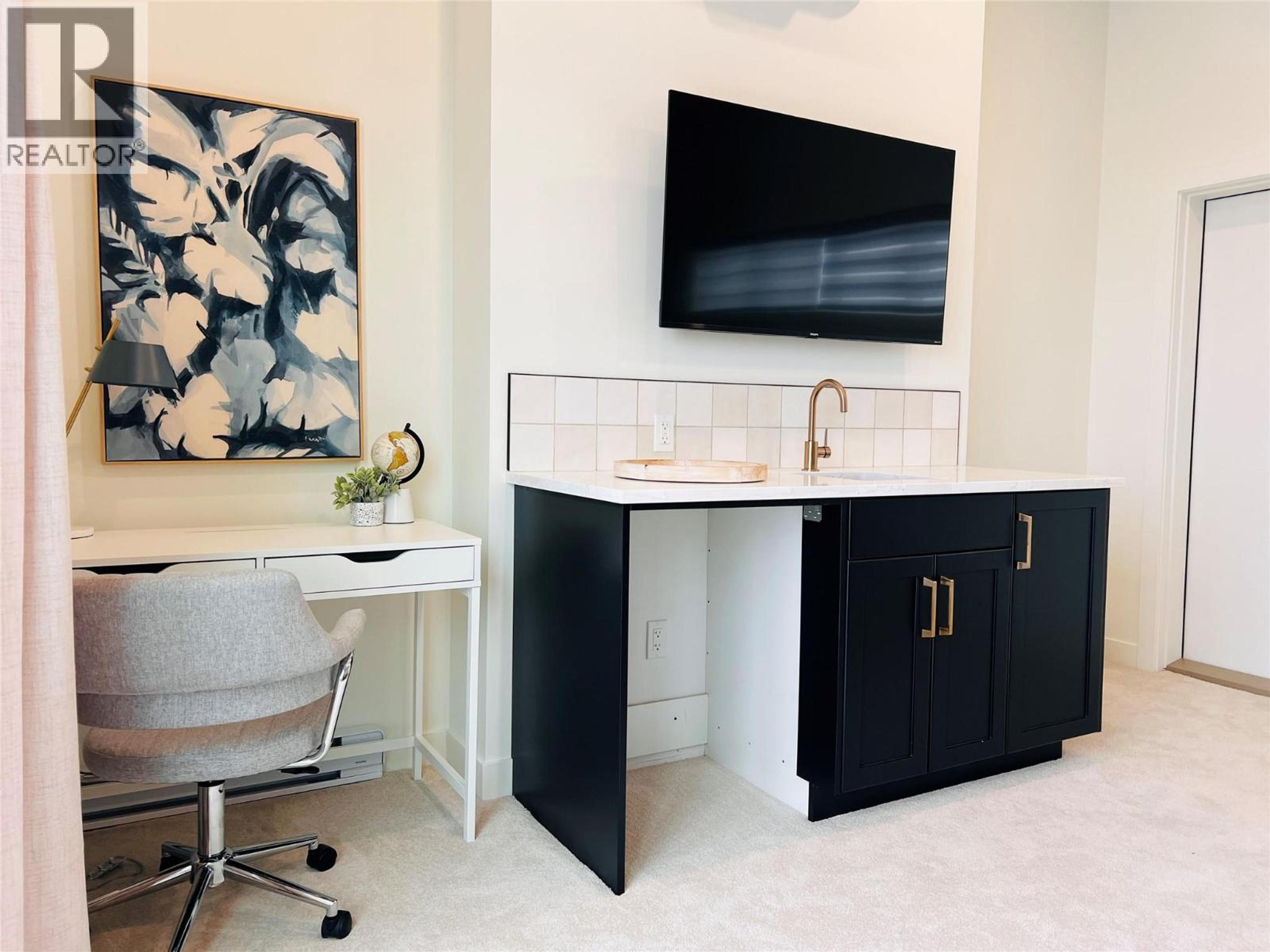 #405 510 14TH STREET - 32