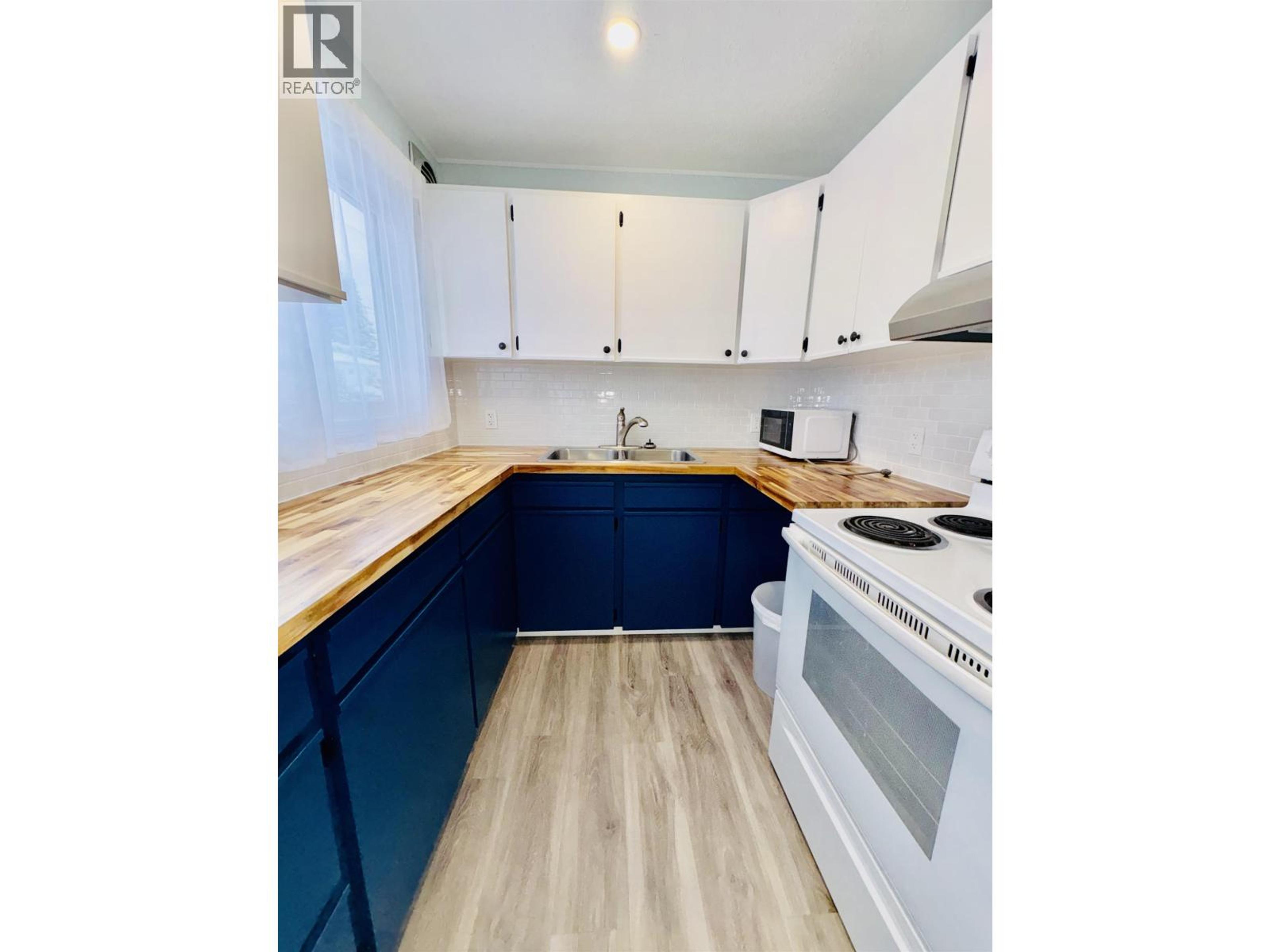 13 WREN STREET - Image 6