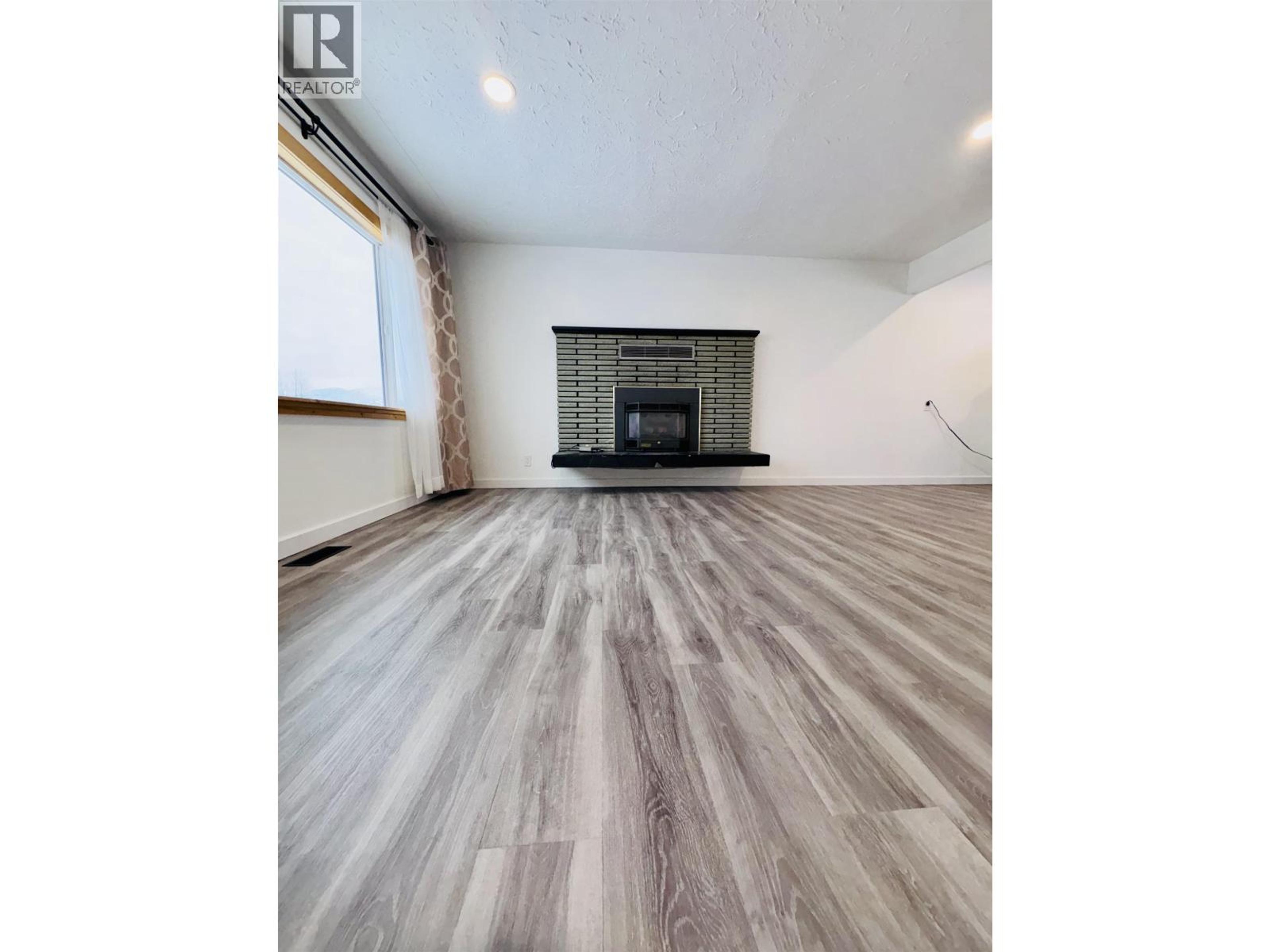 13 WREN STREET - Image 12