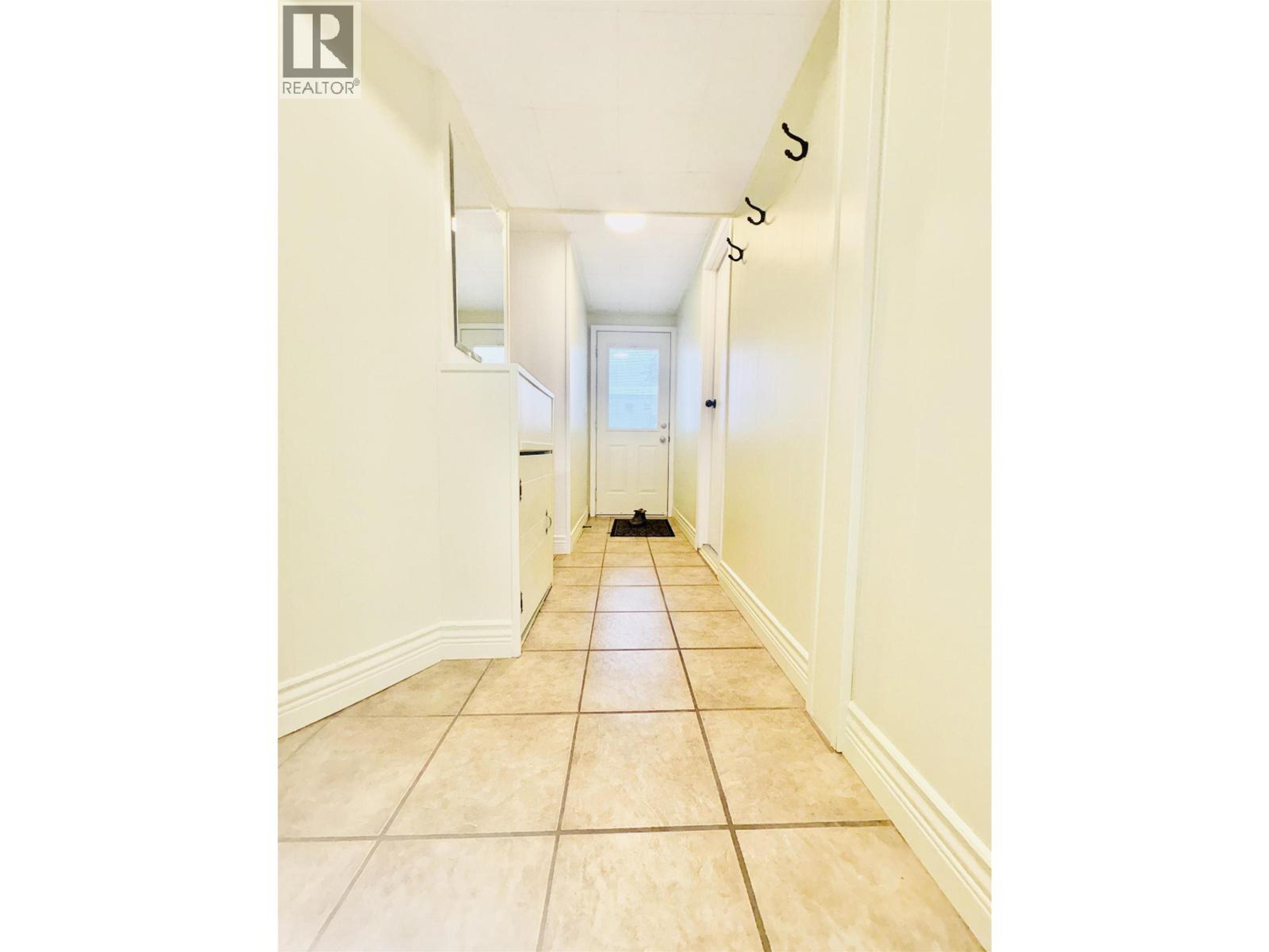 13 WREN STREET - Image 3