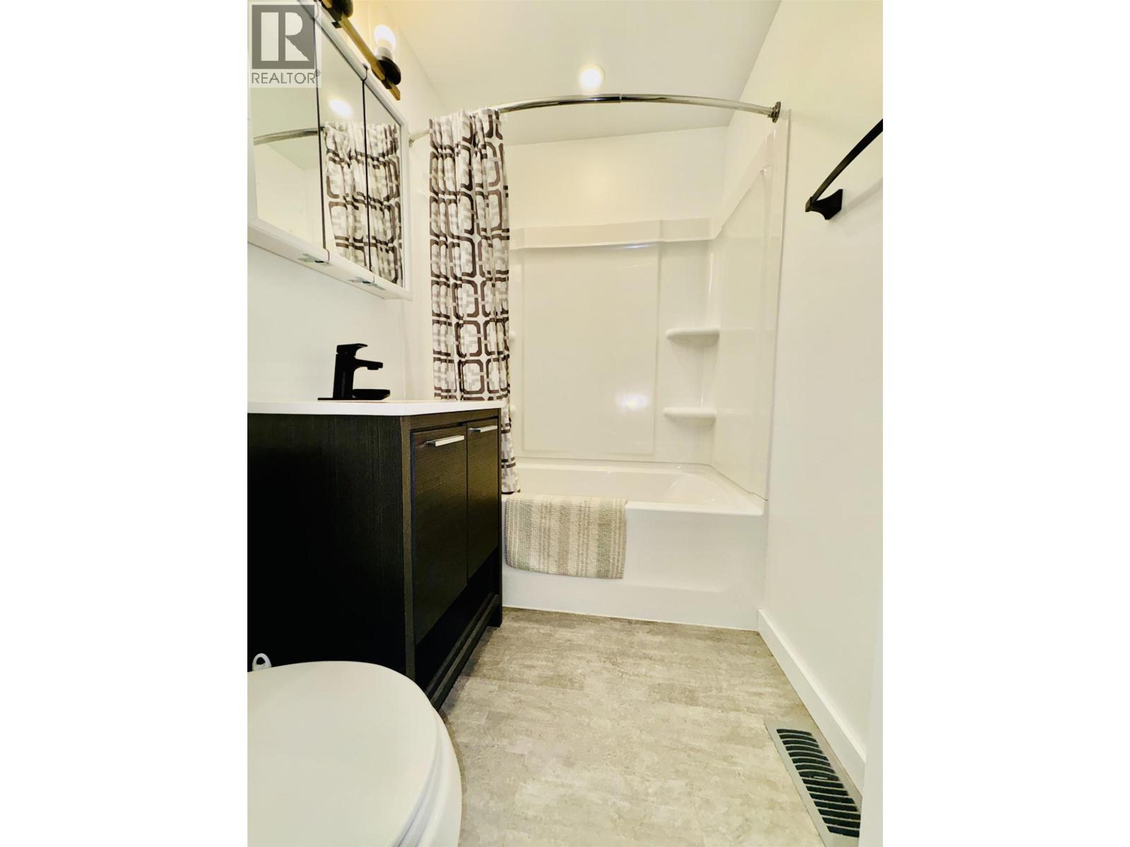 13 WREN STREET - Image 13