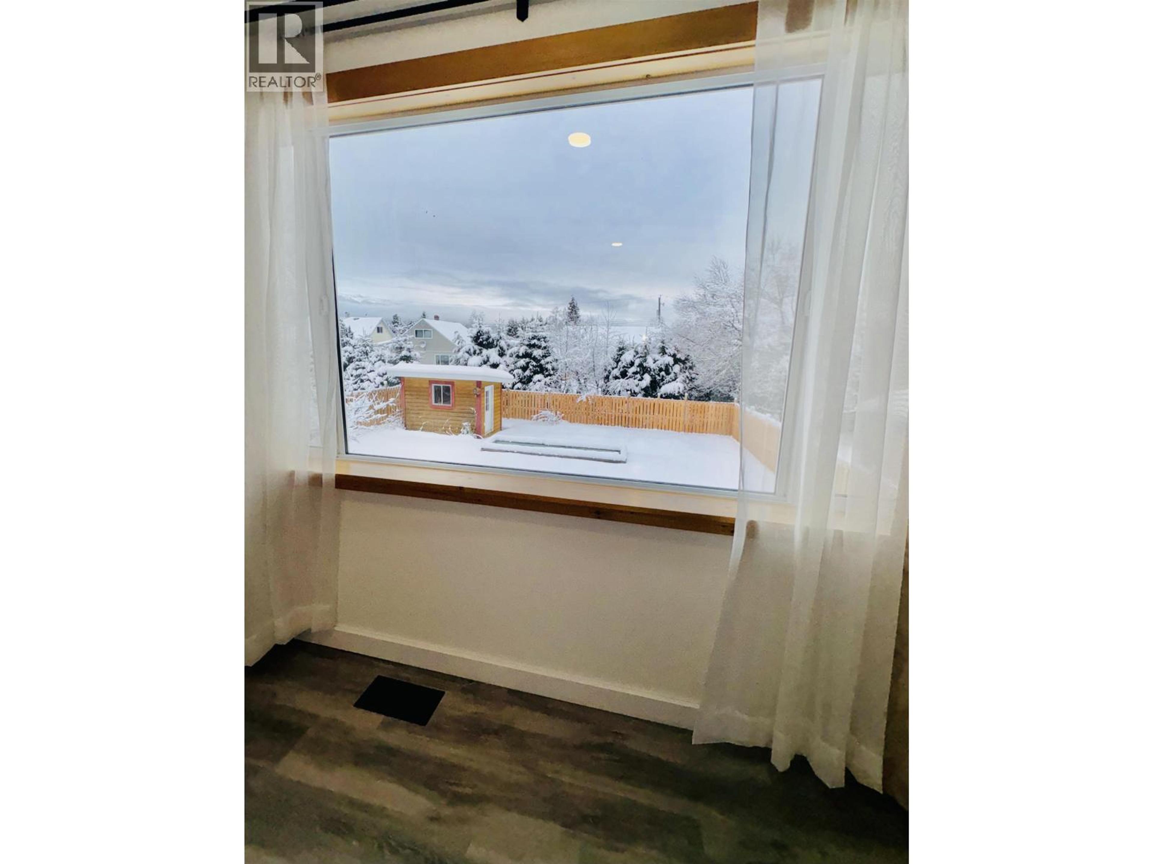 13 WREN STREET - Image 9