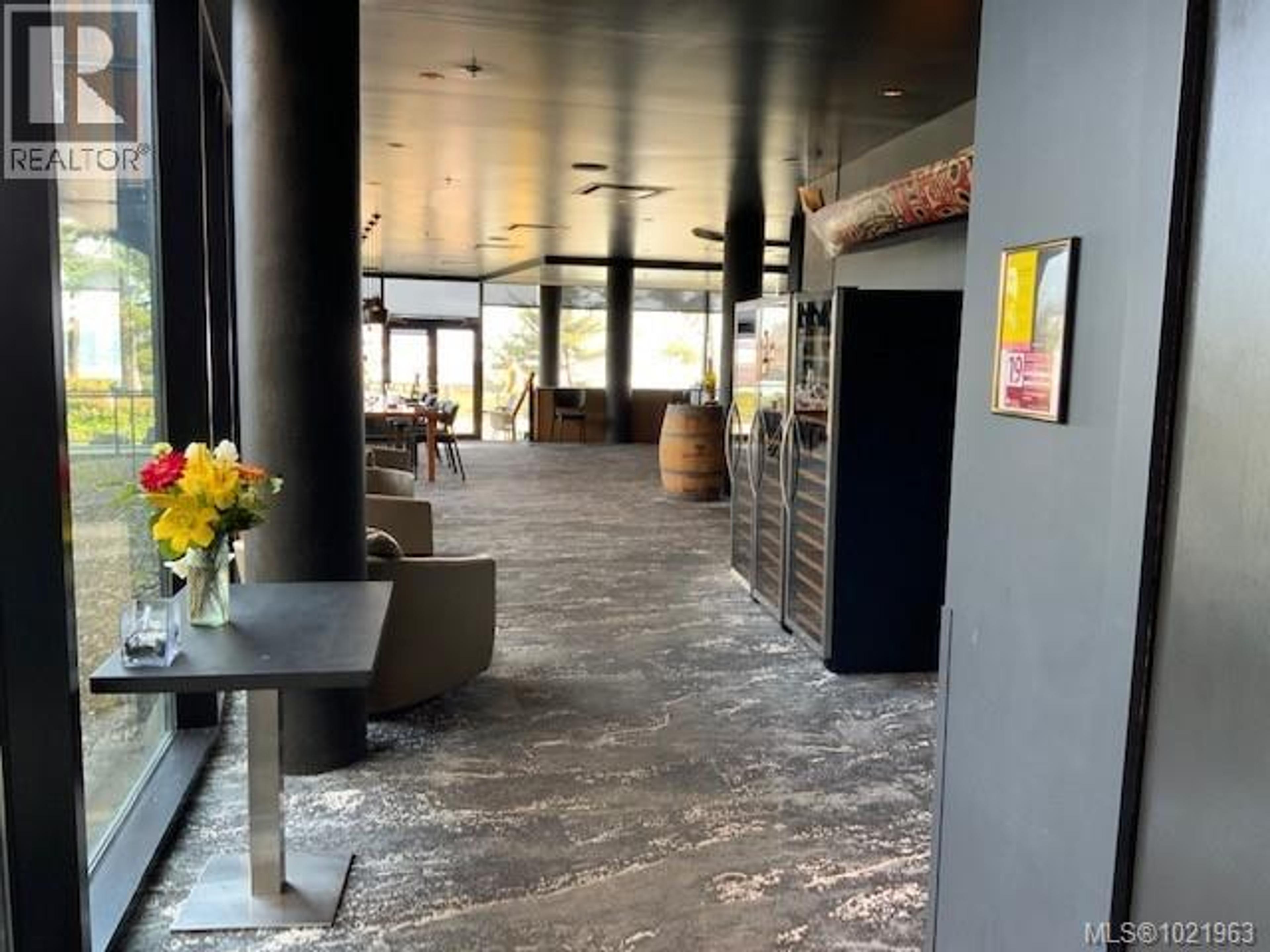 #1202 596 MARINE DR - 29