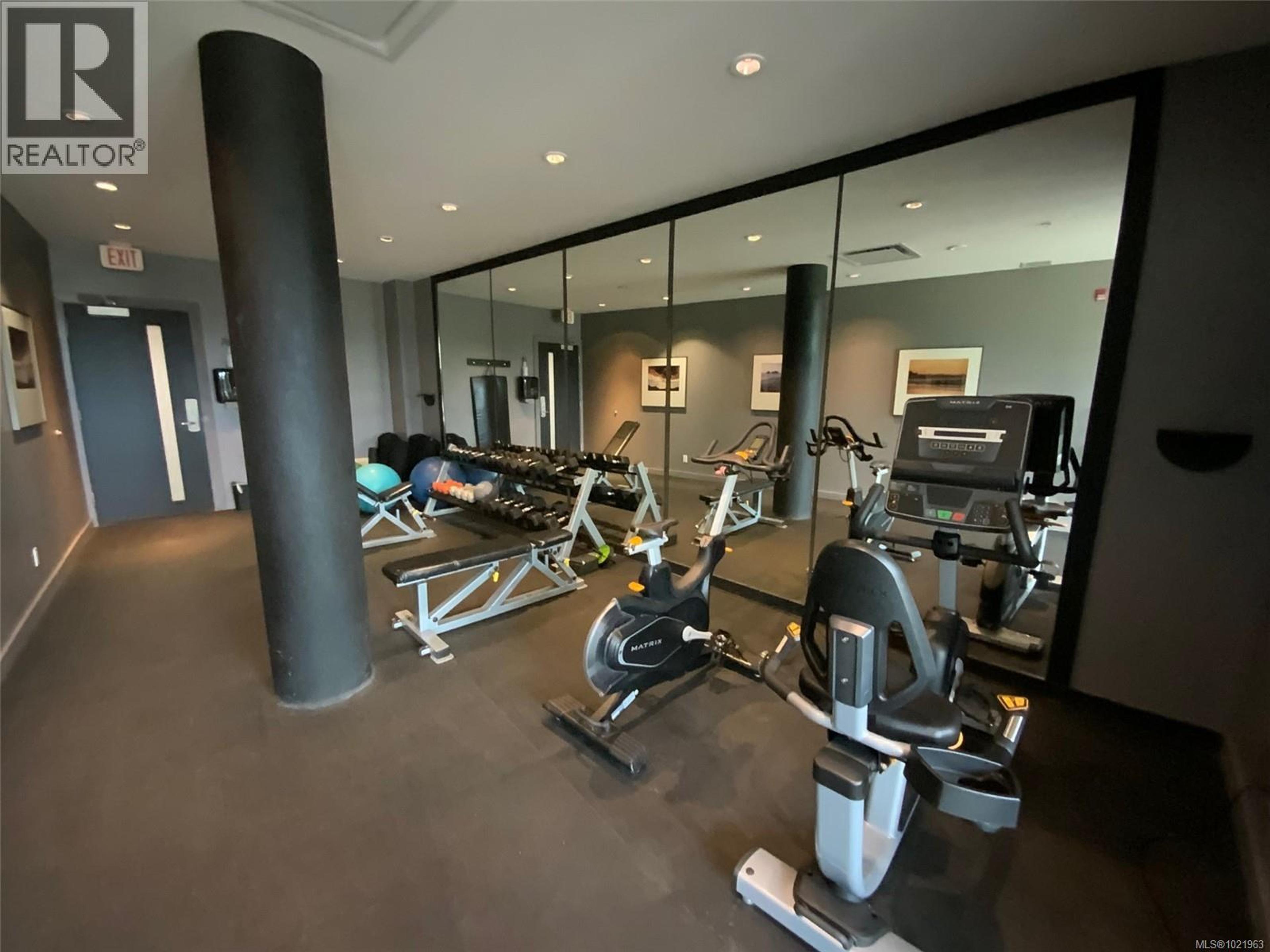 #1202 596 MARINE DR - 37