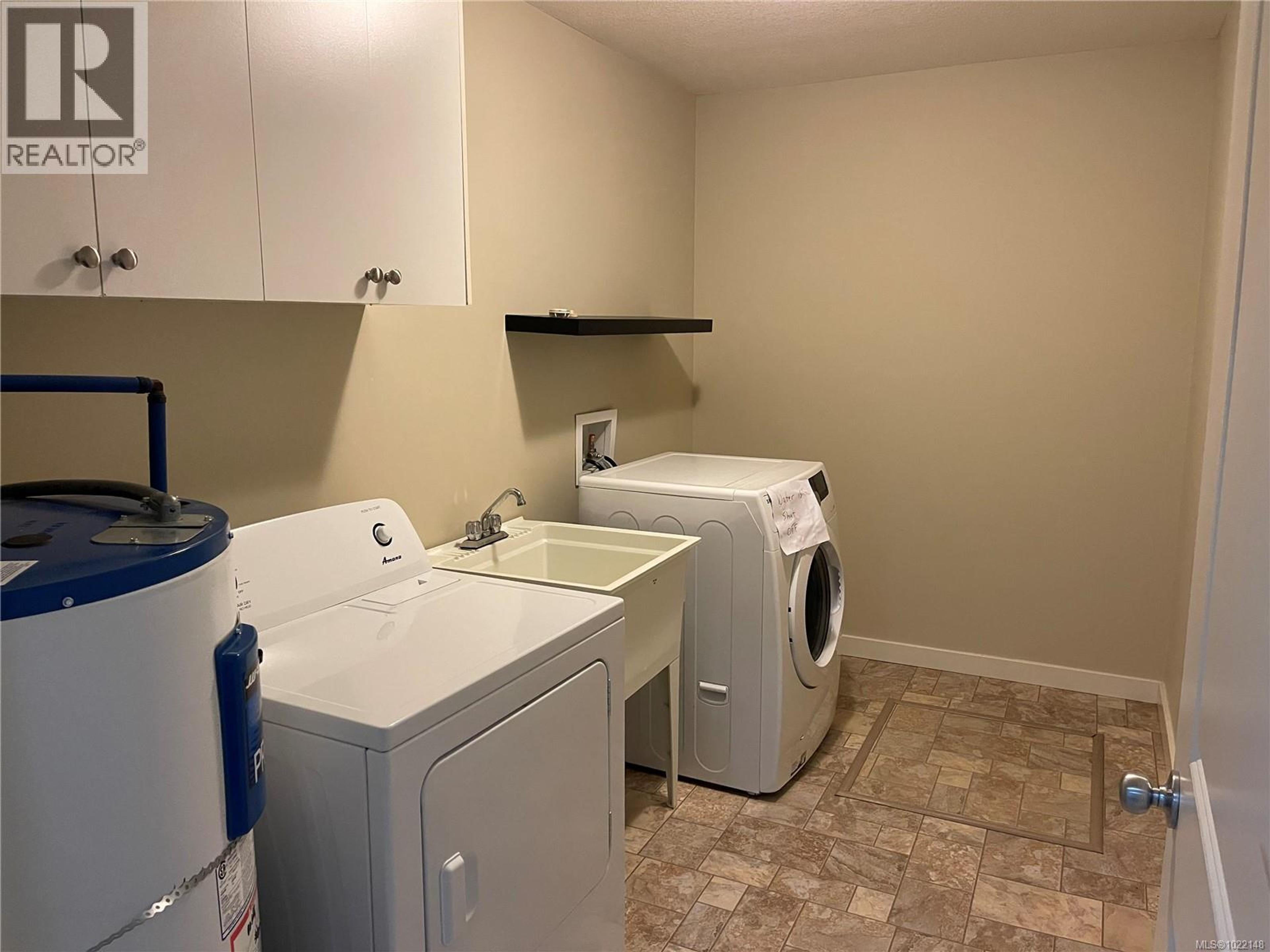 #2 3774 12TH AVE - 22