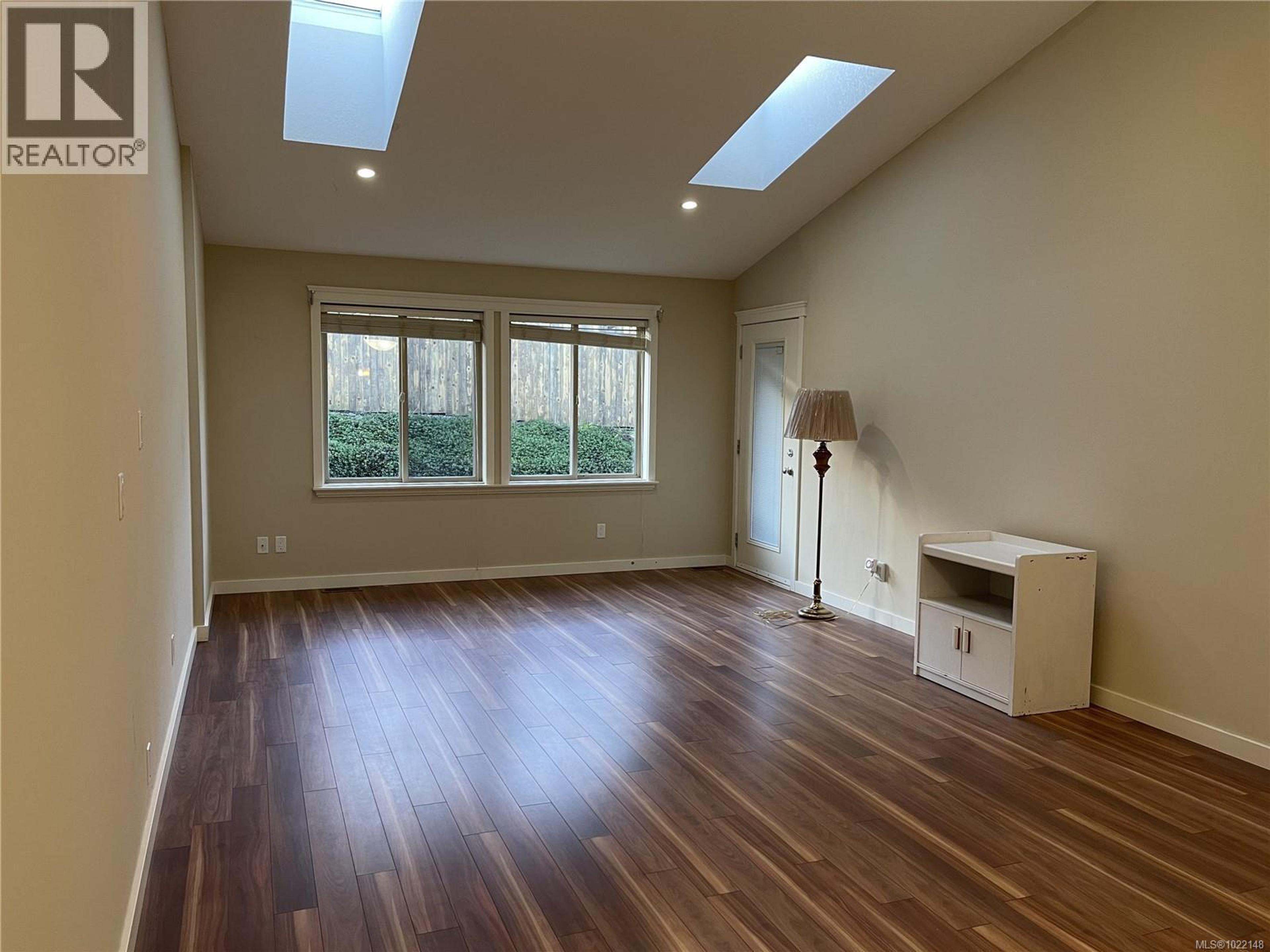 #2 3774 12TH AVE - 9