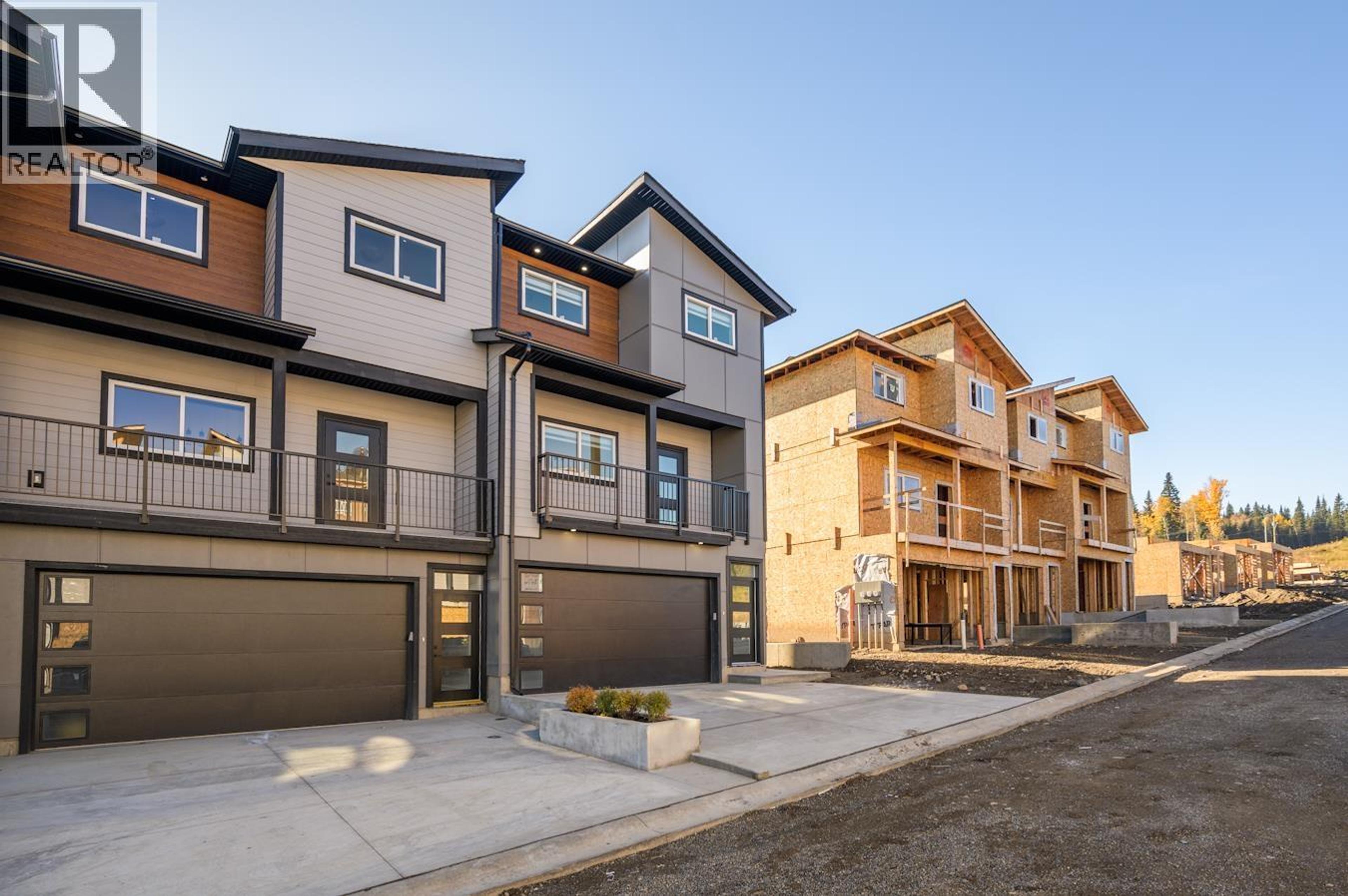 ##1203 2395 ROWE STREET - 4