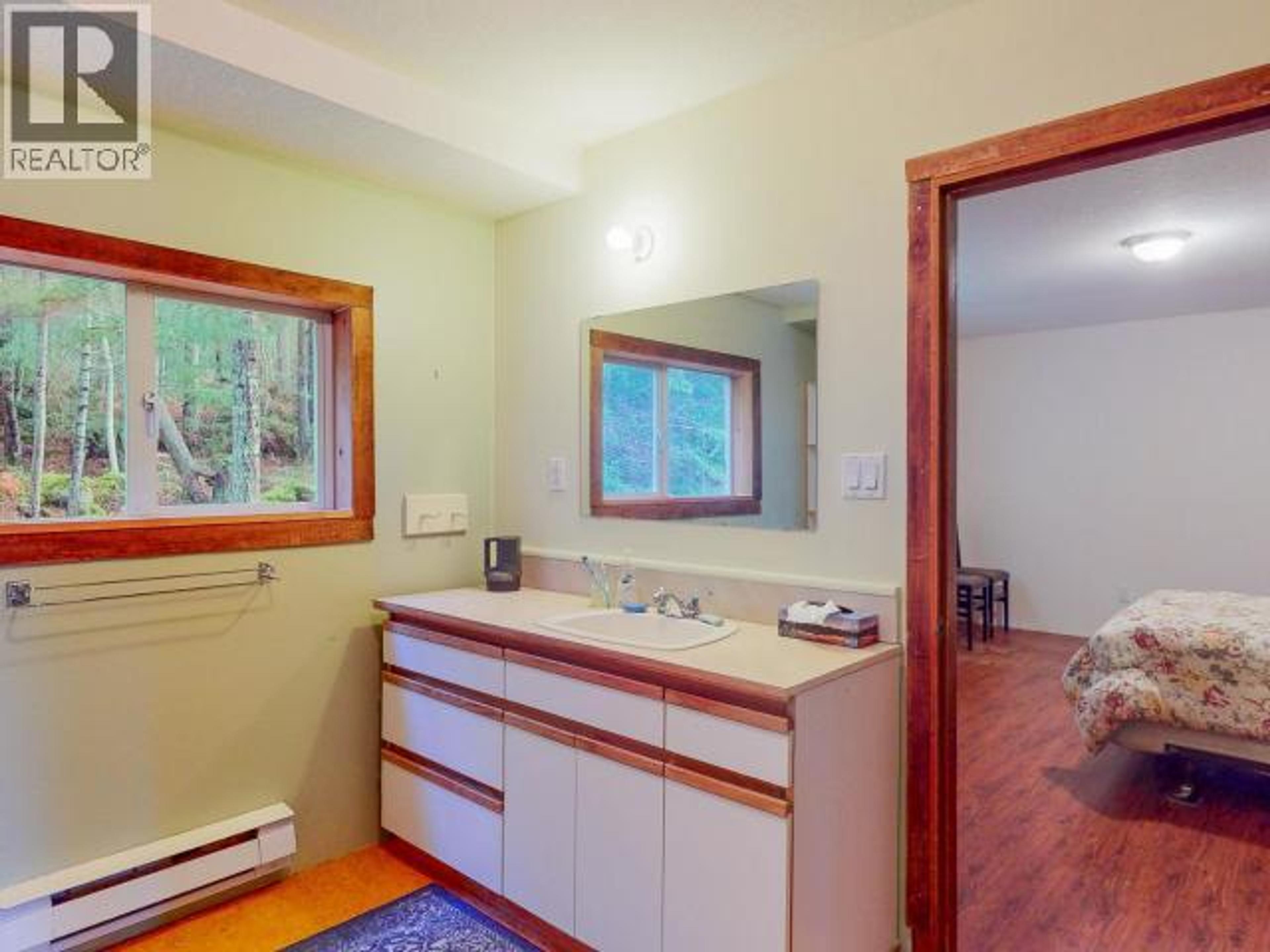 6080 SHELTER POINT ROAD - 13