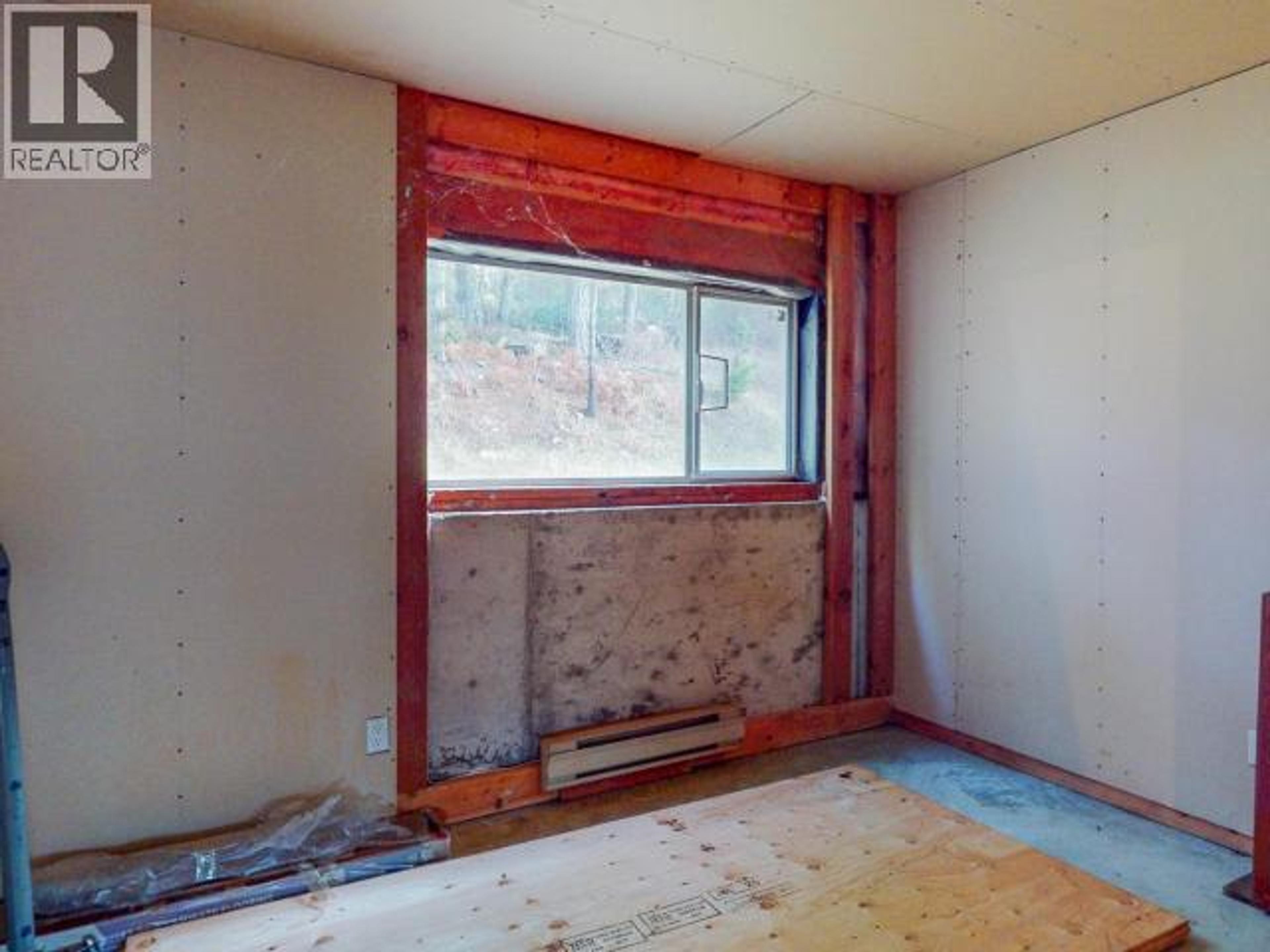 6080 SHELTER POINT ROAD - 25