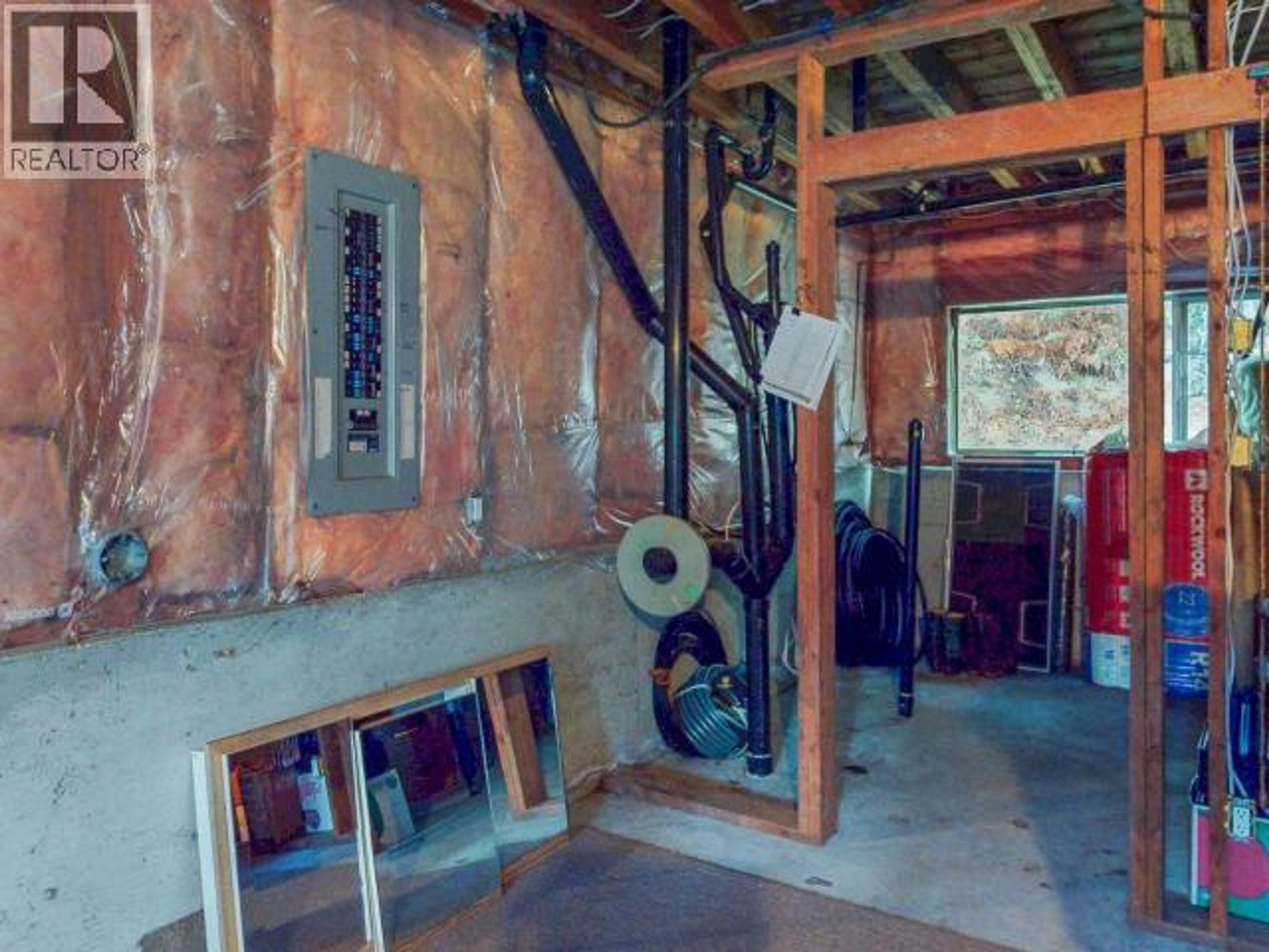 6080 SHELTER POINT ROAD - 26