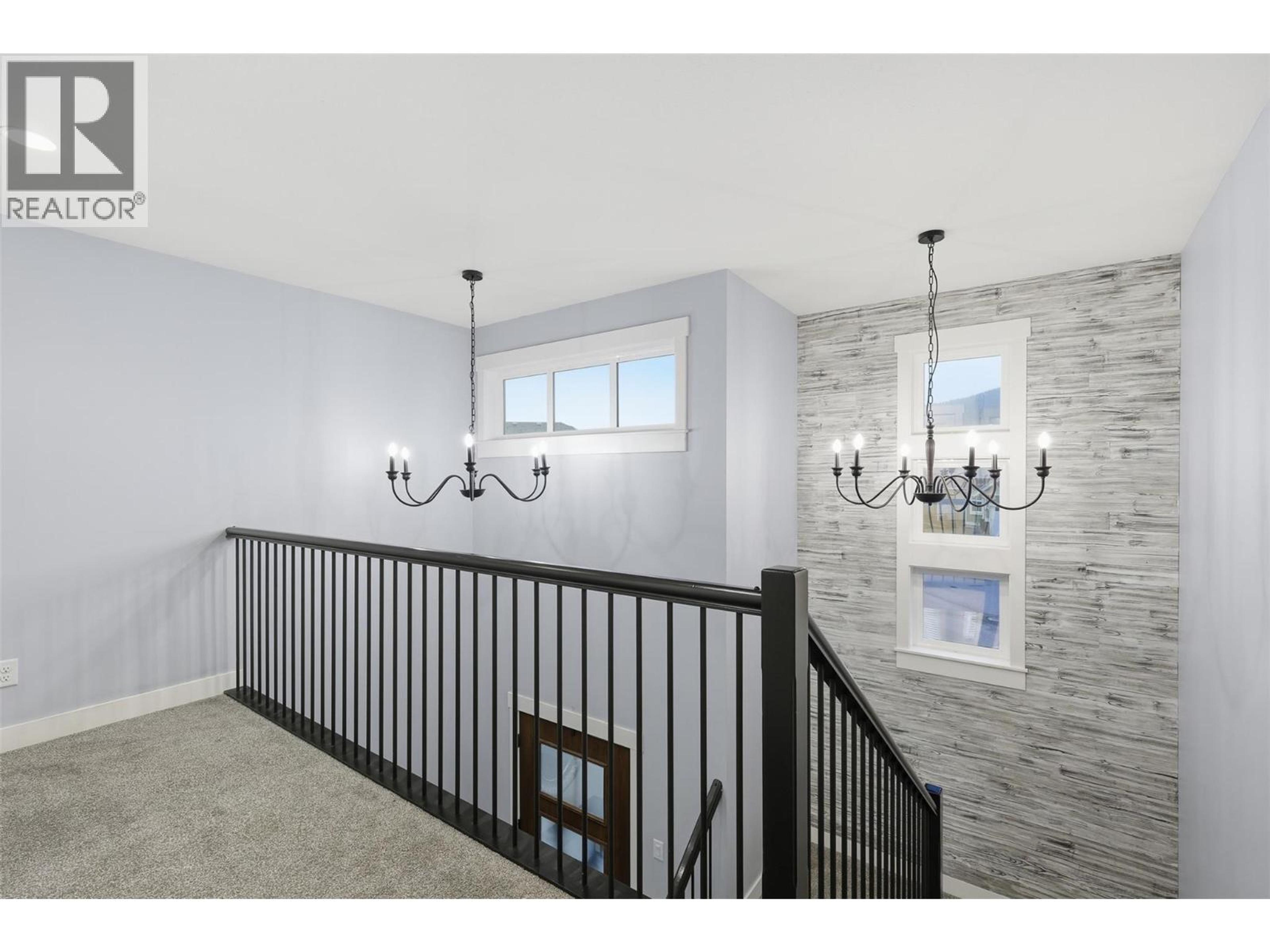 3005 MILLER COURT - 27