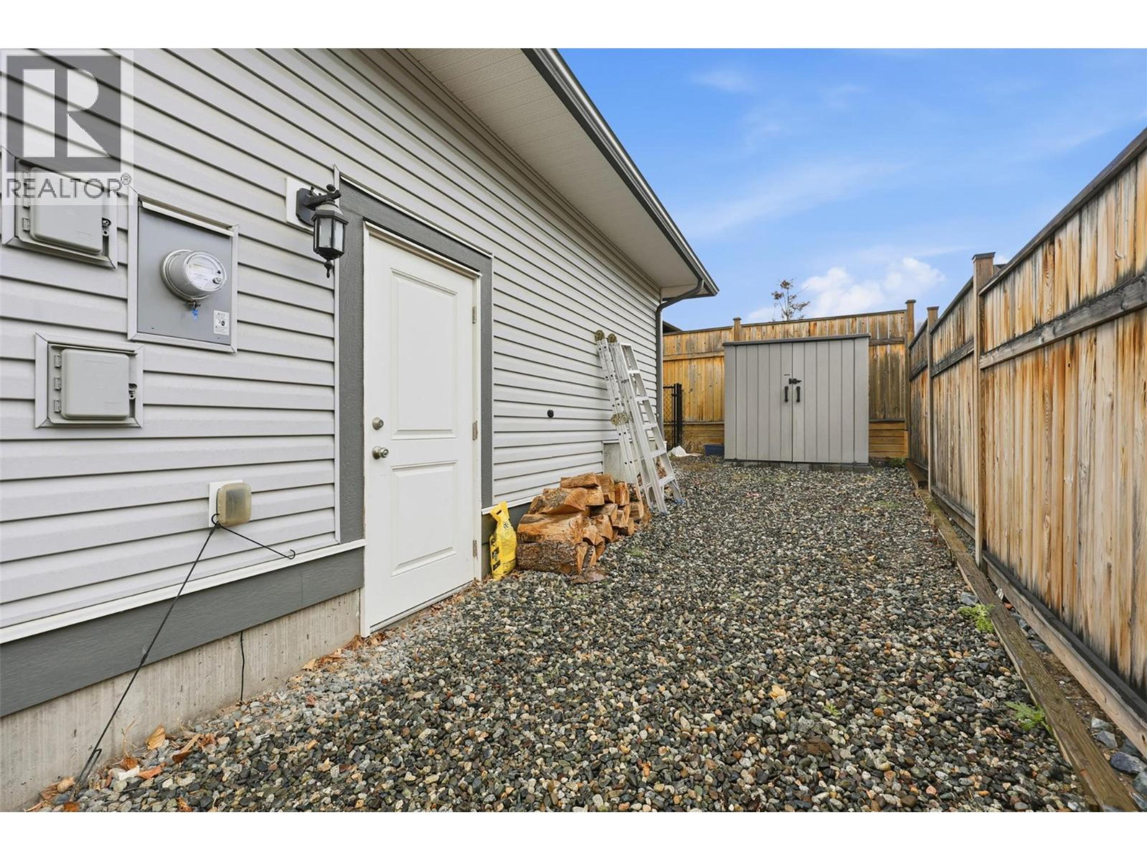 3005 MILLER COURT - 40